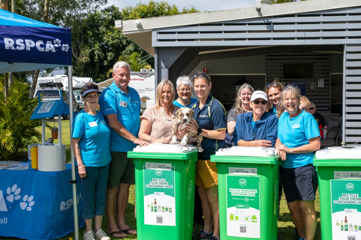 Paw-Sitive Partnership Turns Empty Containers Into Full Bowls