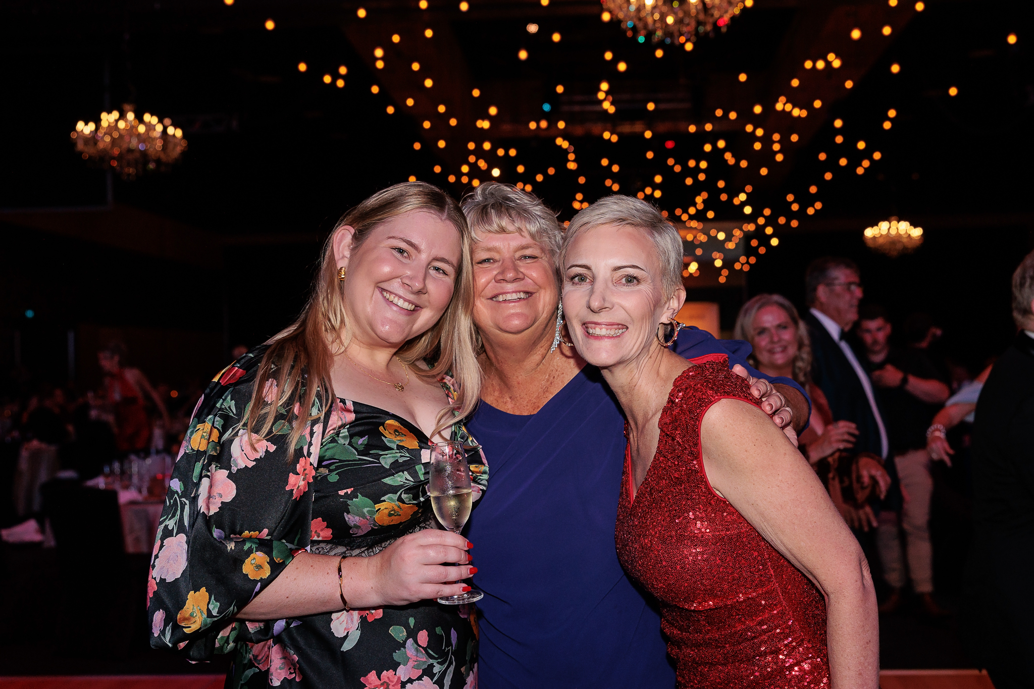 Gala Takes Flight In Golden Age Style