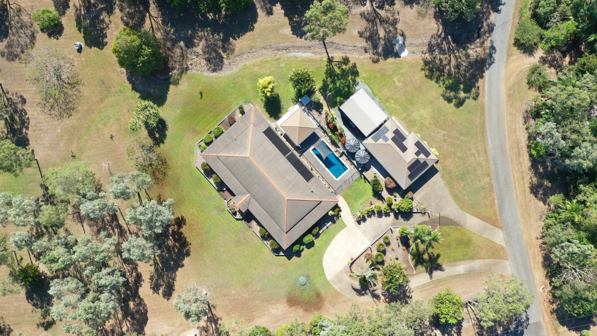 Whitsunday Acreage Lifestyle – Classic Country Home on 5 Usable Acres