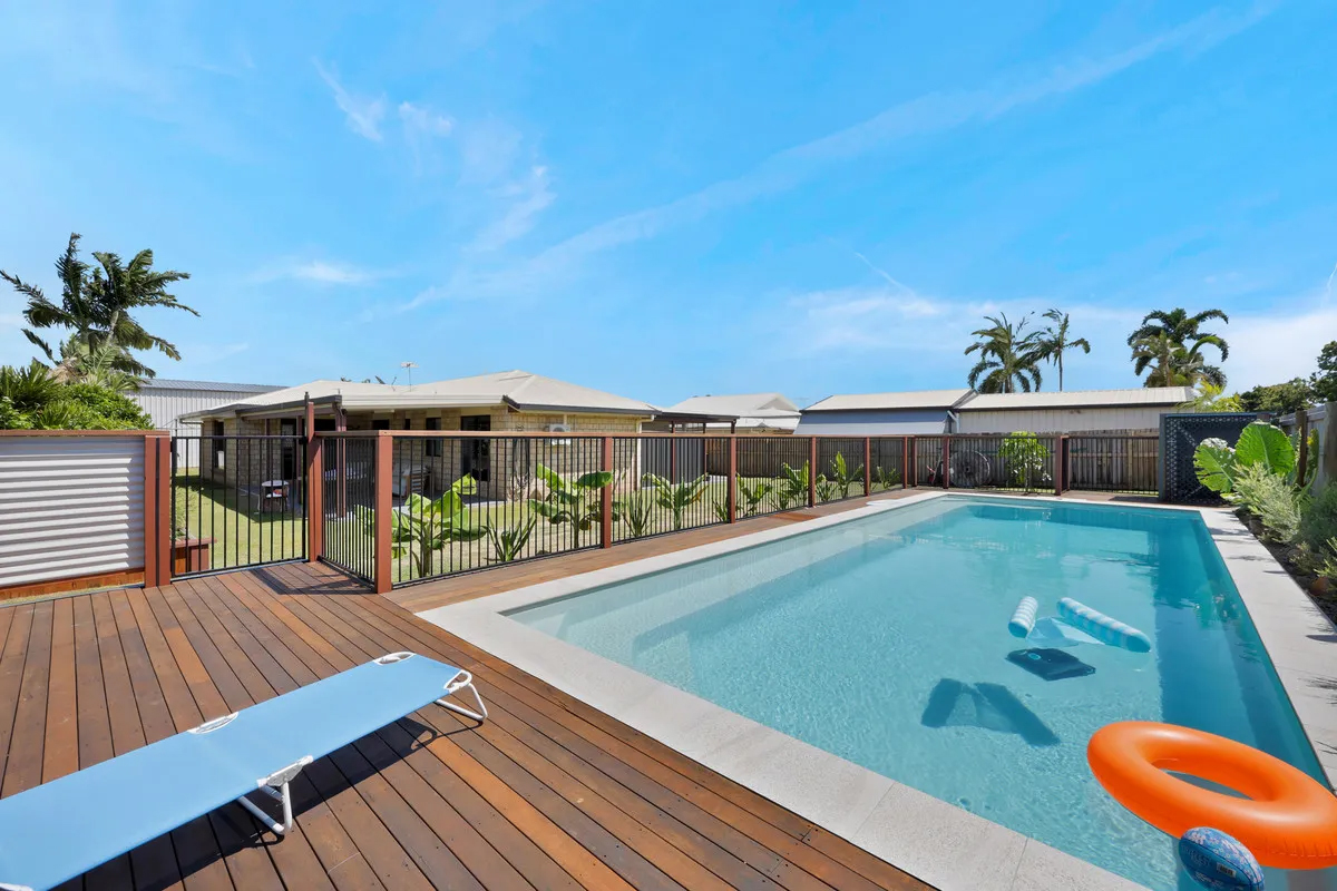 6 LORENA COURT, ANDERGROVE, QLD 4740