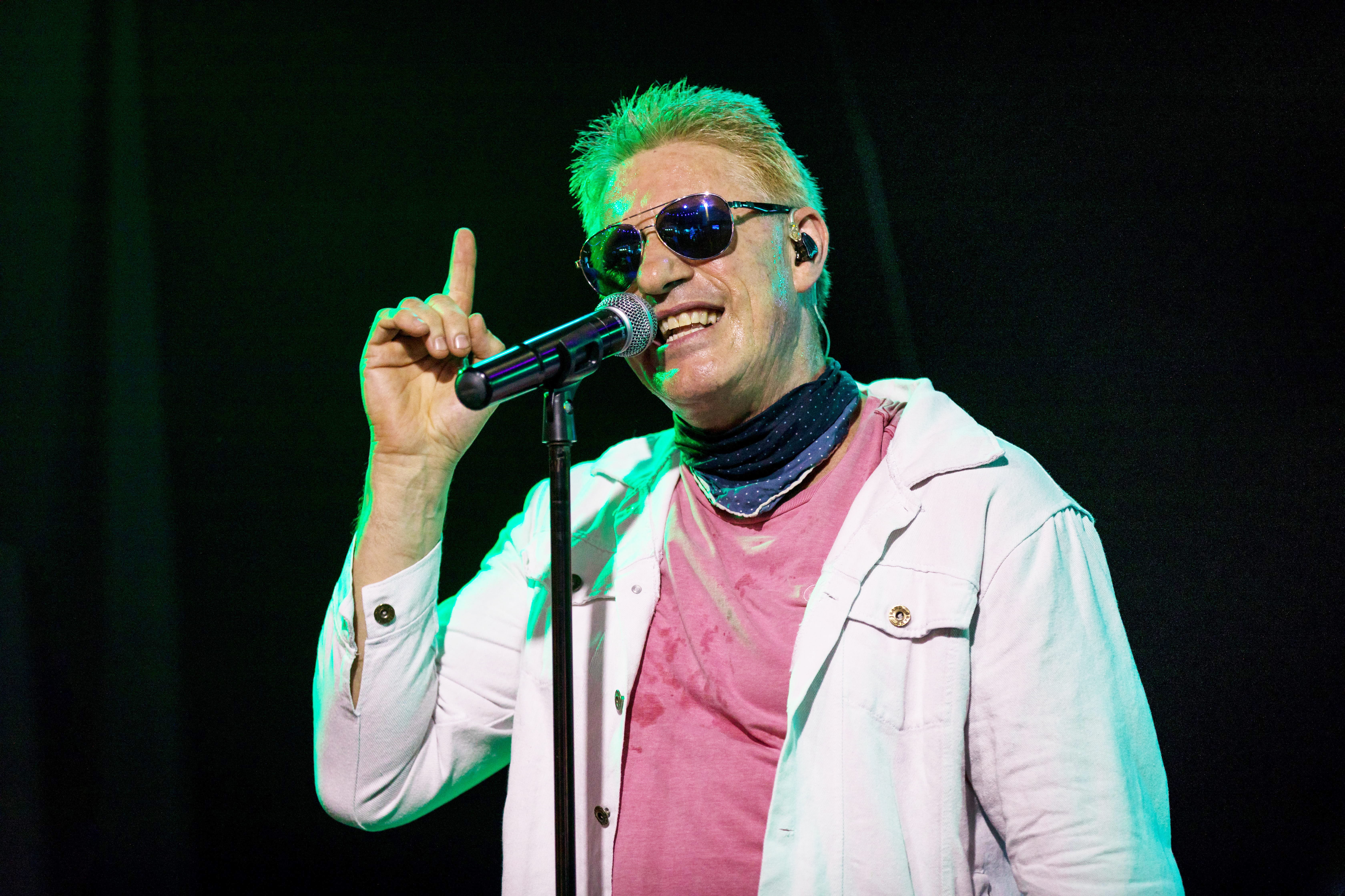 Reckless Brings Australian Crawl Back to Airlie