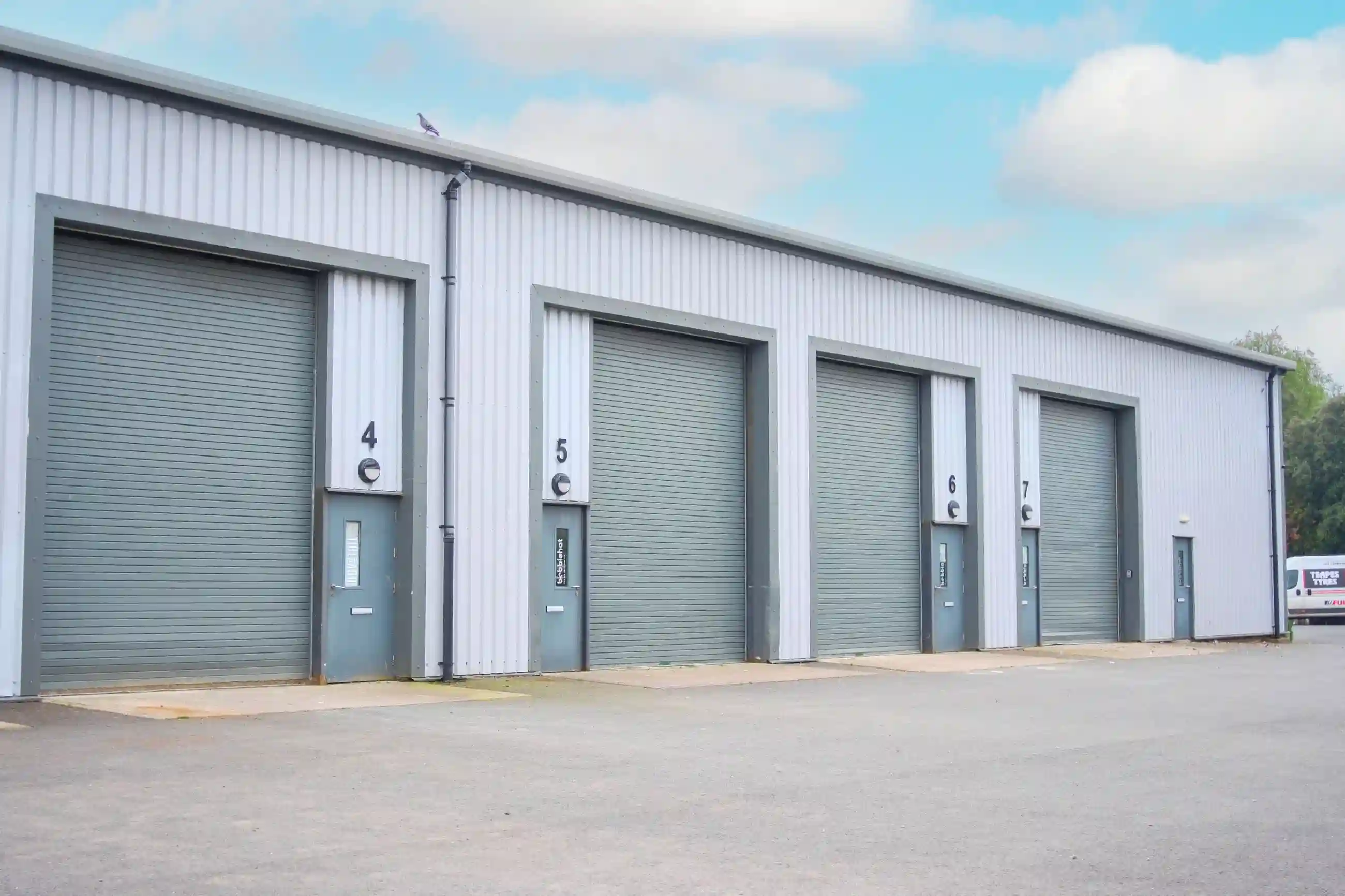 bobblehat-retail-store-build-project