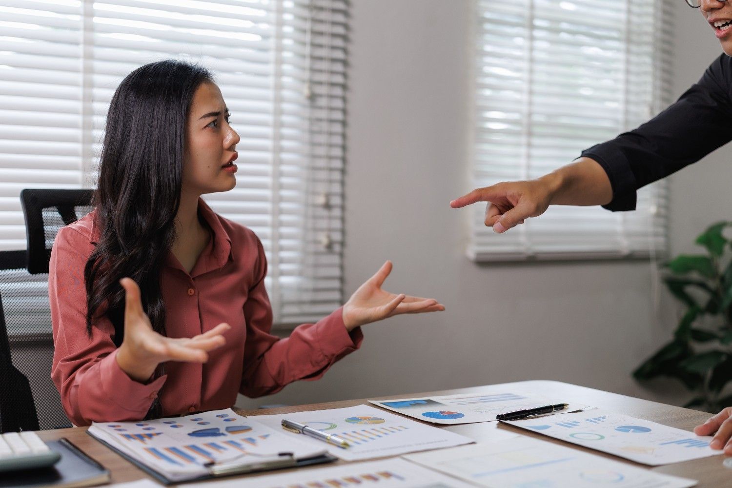 Team facing a workplace communication gap at an agency