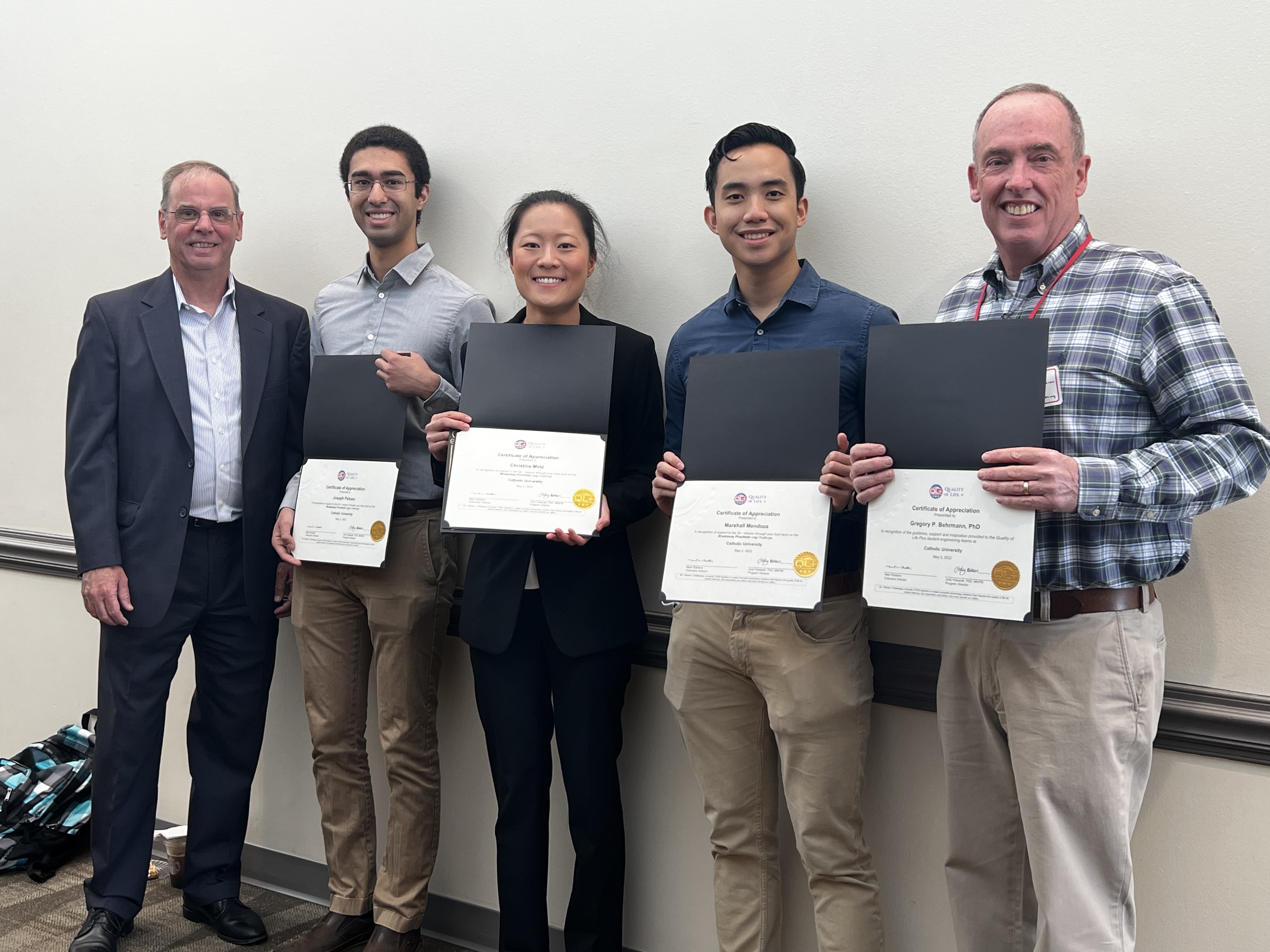 CATH U: BREAKAWAY PROSTHETIC LEG