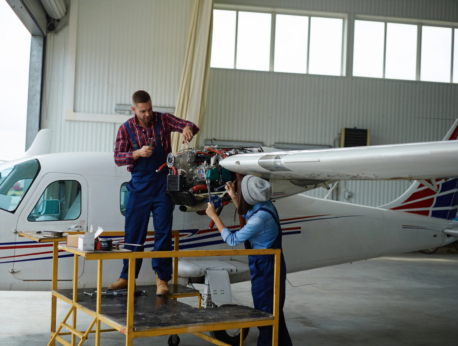 Aircraft and avionics equipment technician