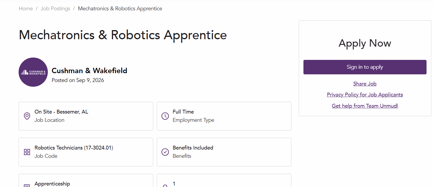Mechatronics and Robotics Apprentice listing with the Apply Now panel on Unmudl