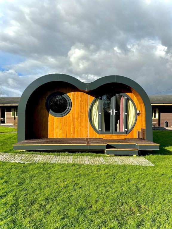 Hazel Hobbit Pod at Cowbridge Cabins