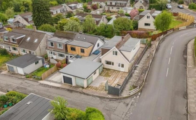 Spacious Detached Home 10 Min Walk to Cowbridge