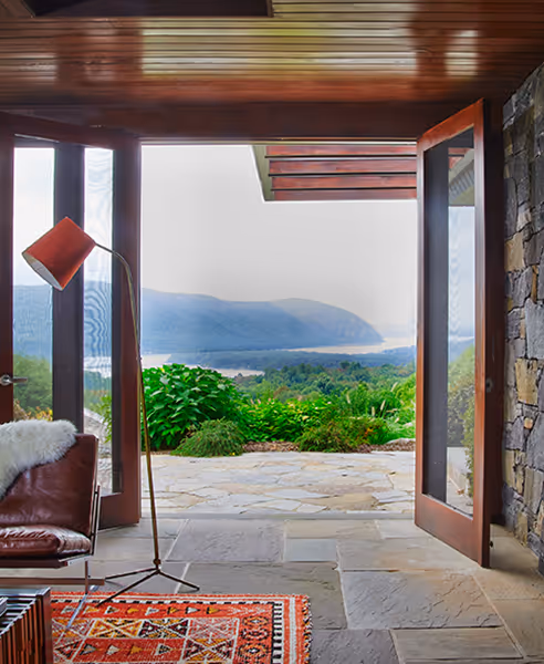 Garrison House View Outside