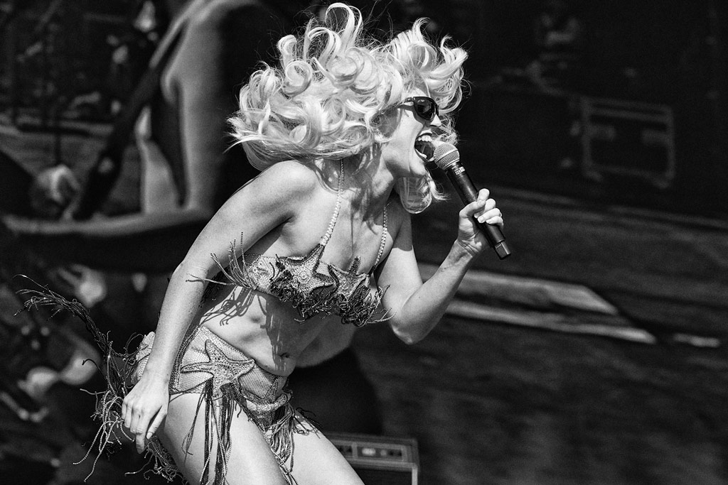 Amy and the Sniffers, Abbey Road Music Photography Awards