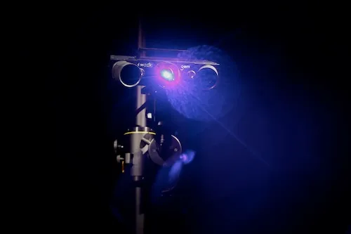 Structured blight light scanner.