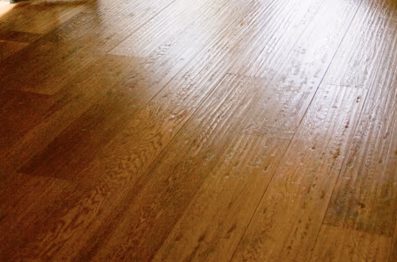 La piallatura dolce lascia le tue tavole lisce e levigate, rendendo il tuo parquet estremamente luminoso - Menconi Parquet