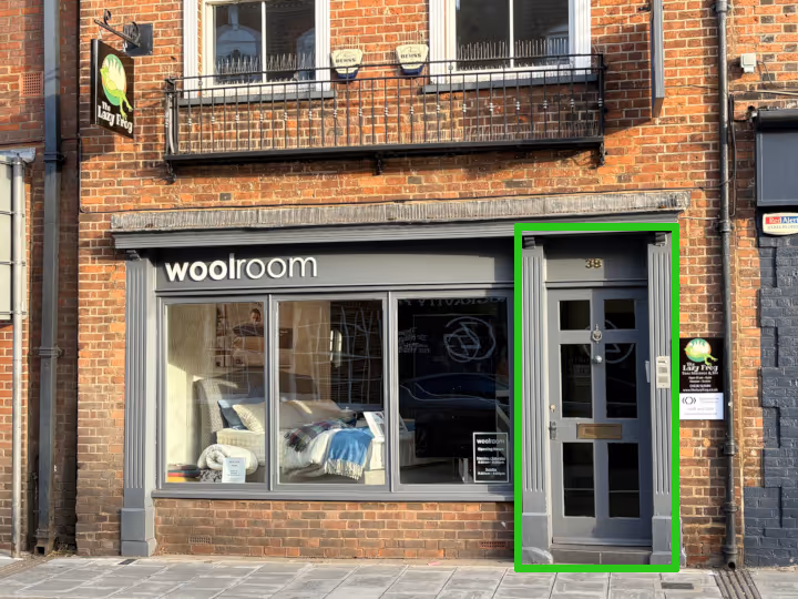 The entrance to our salon in West Street, Marlow