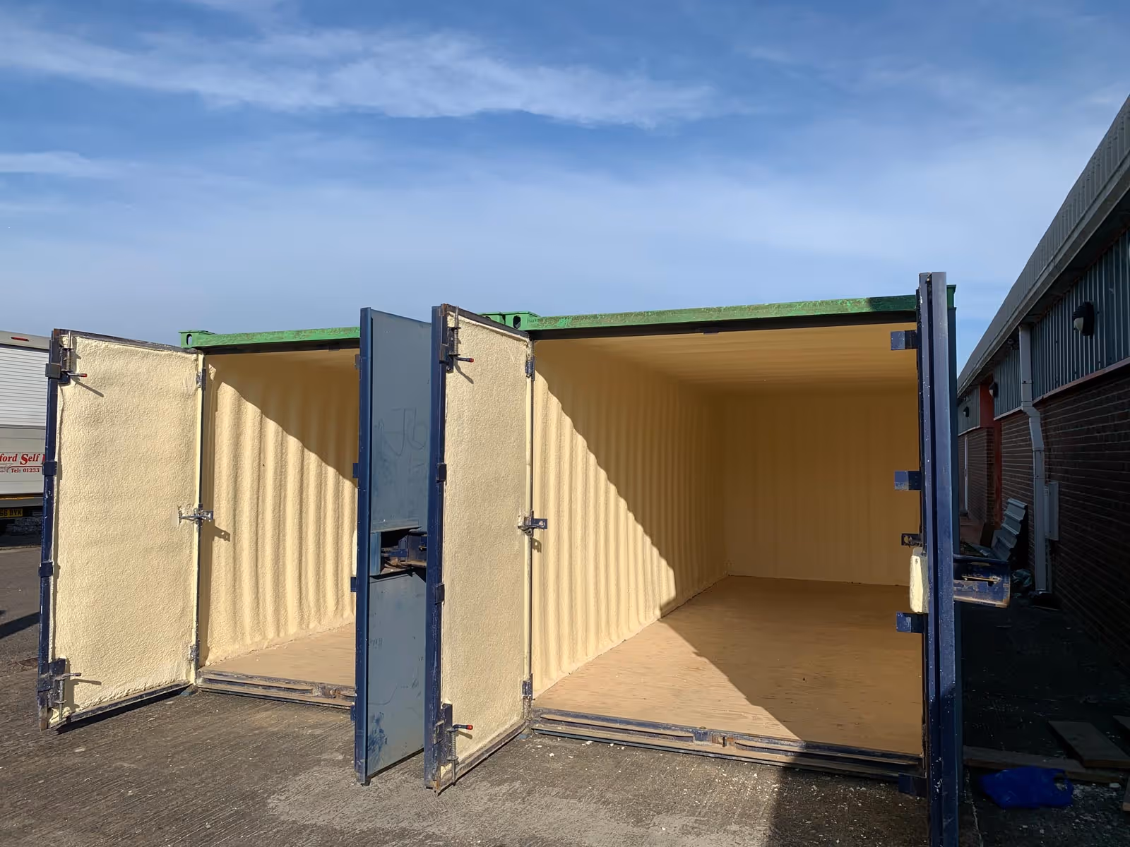 foam insulated shipping containers