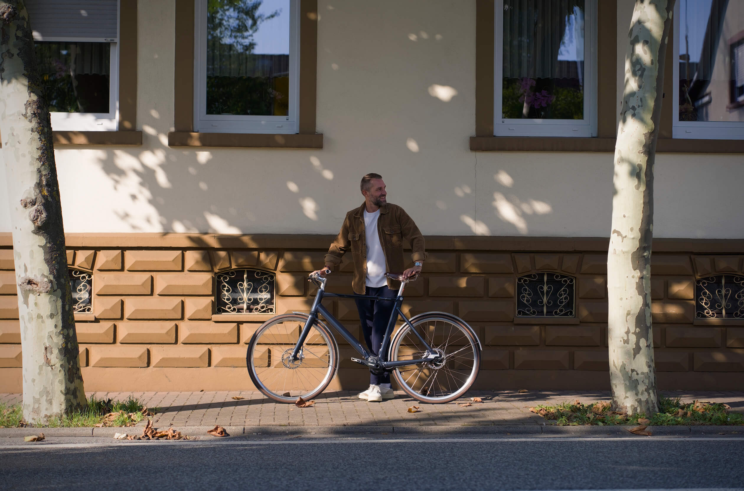 Bild von Schindelhauer Arthur Fahrer und E-Bike Experte Eric Lenz von LENZ E-Bikes in Kelkheim.