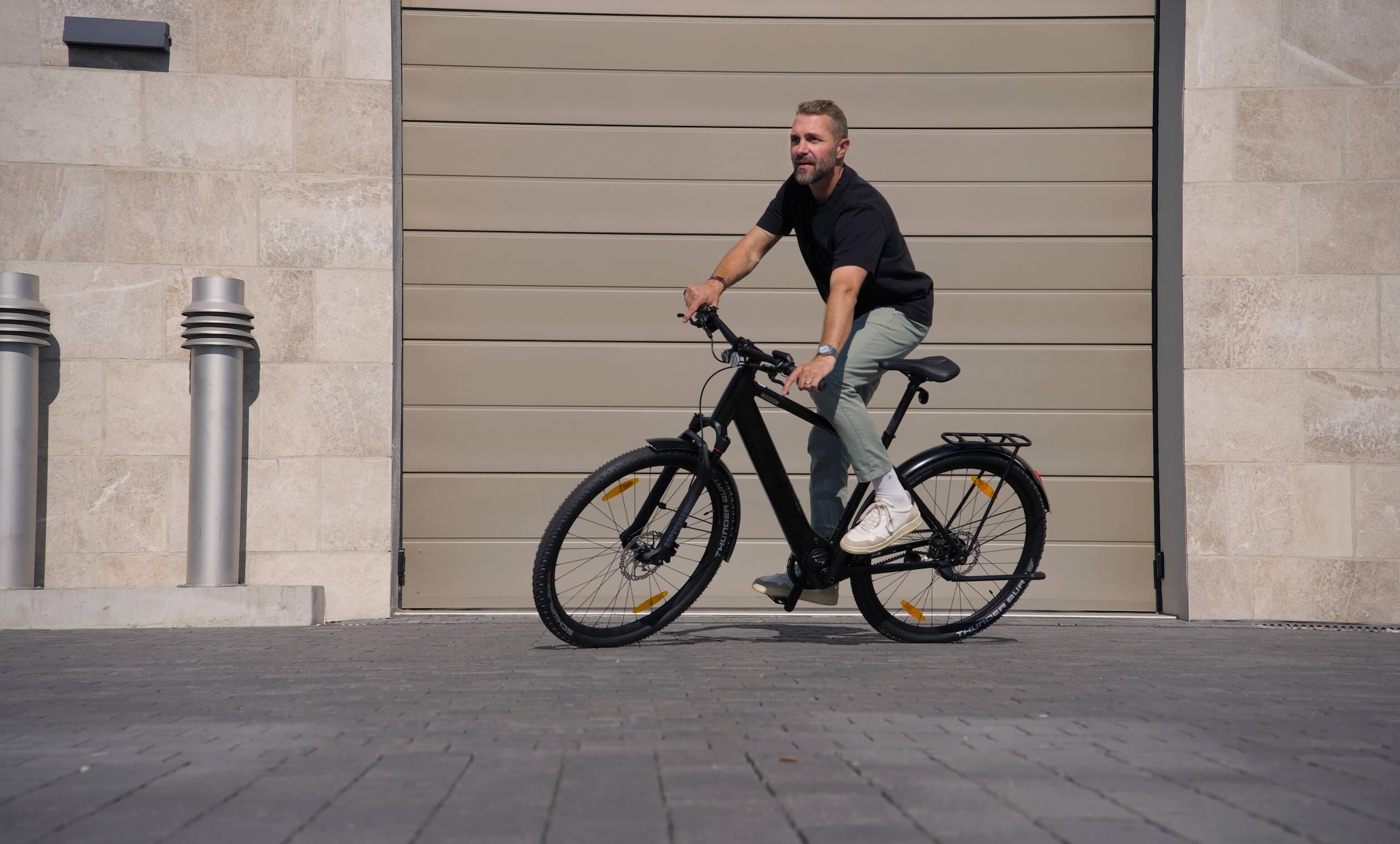 Eric Lenz ist CEO von LENZ E-Bikes in Kelkheim und kennt sich aus mit Herren und Damen E-Bikes.