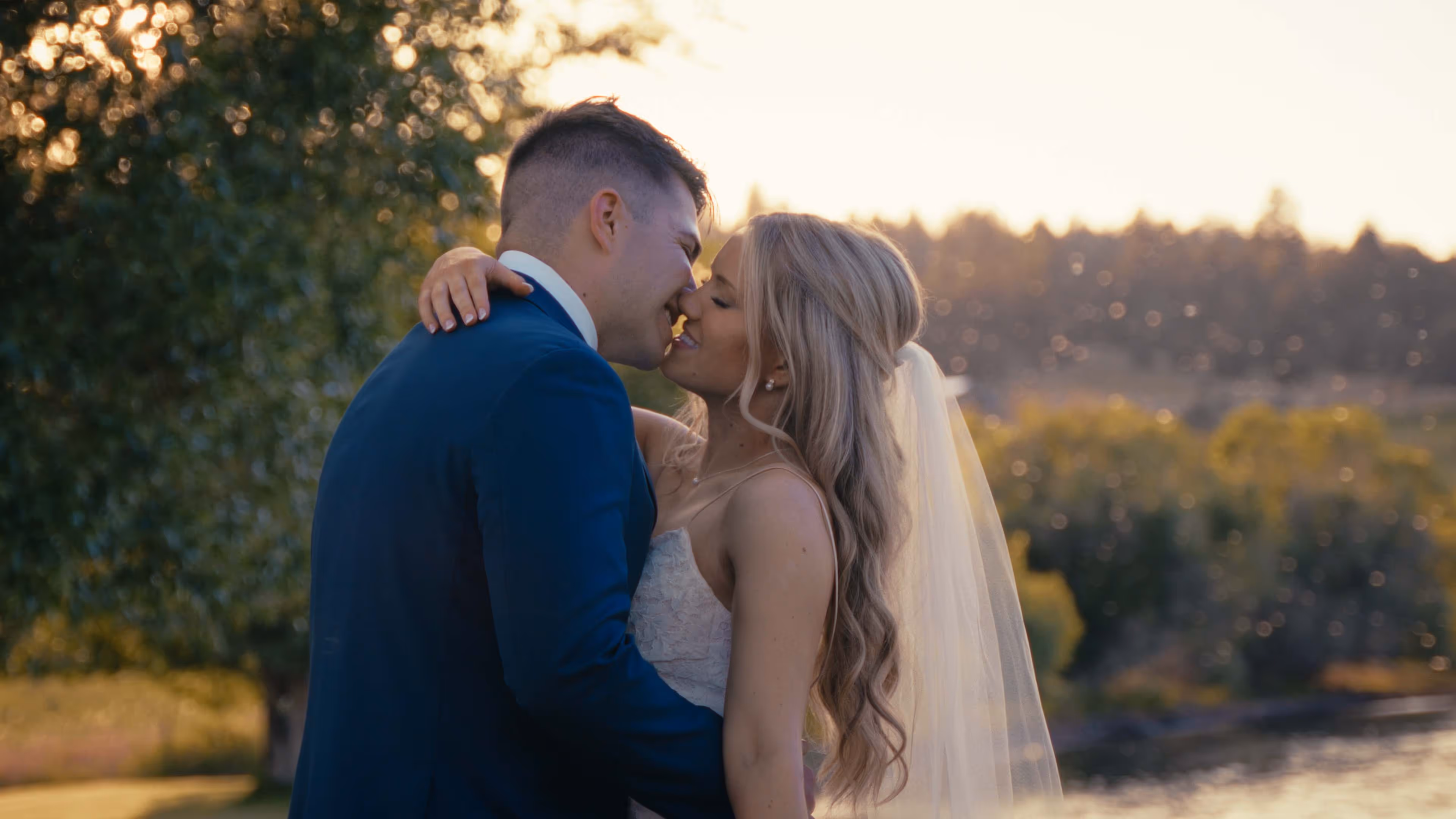 A lakeside wedding in Polson Montana
