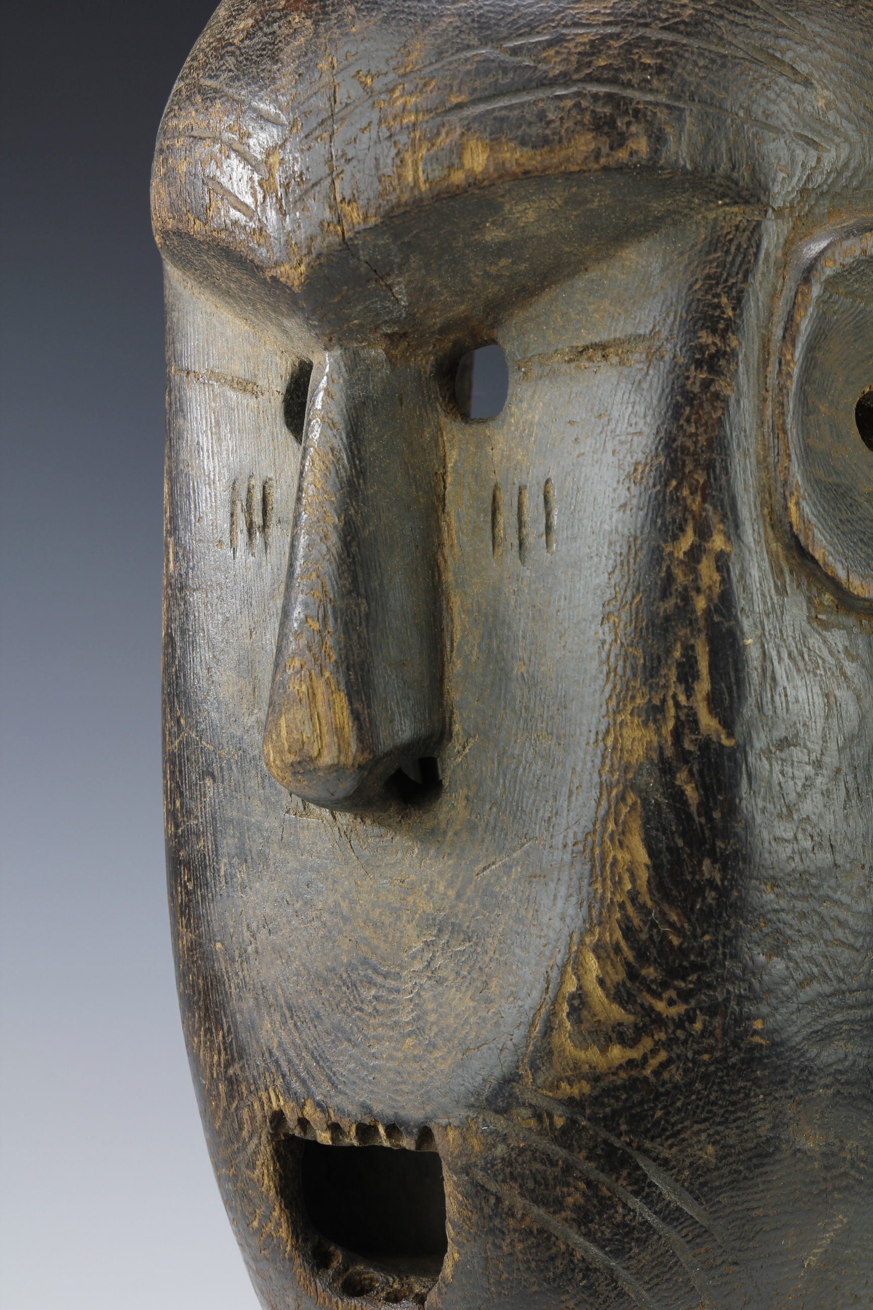 FINE MYAMWEZI MASK,TANZANIA