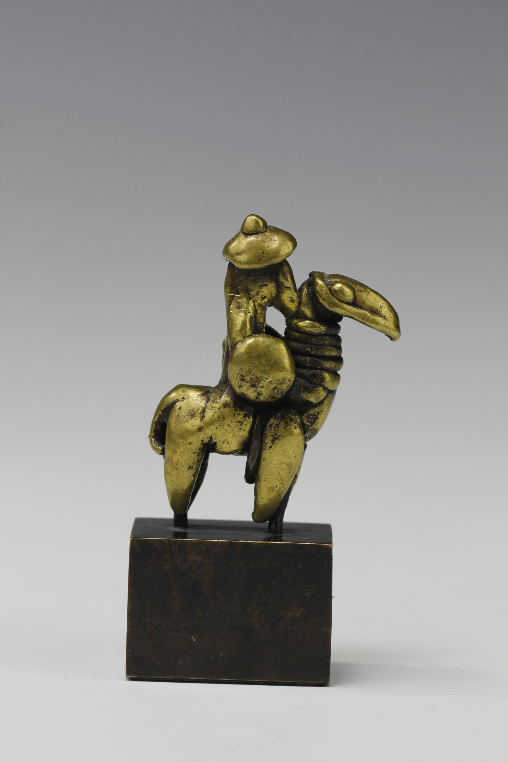 BEAUTIFUL MINIATURE CHARM 'PUTCHU GUINADJI'. KOTOKO, CHAD