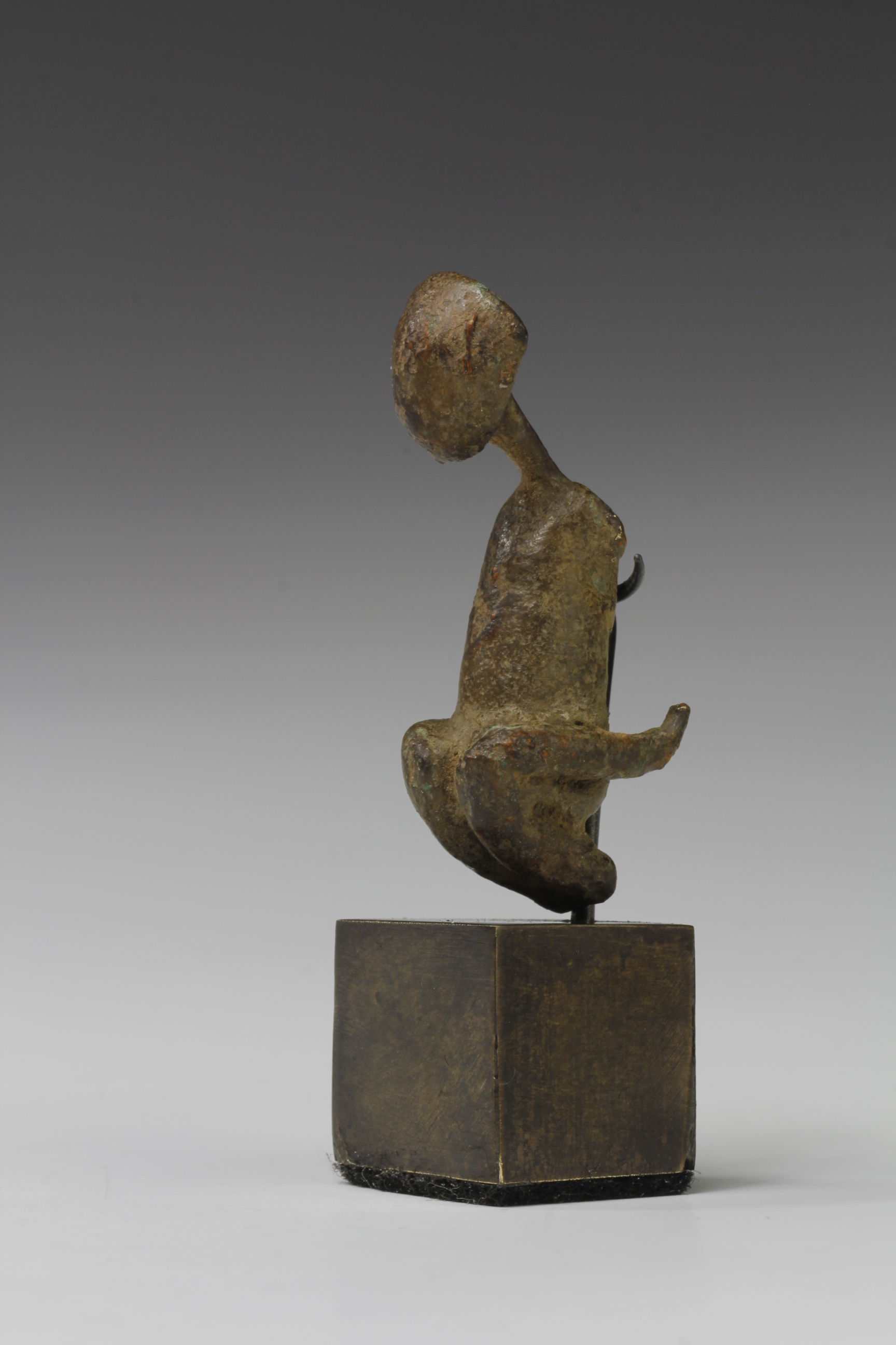 RARE MINIATURE BRONZE AMULET. KULANGO, IVORY COAST