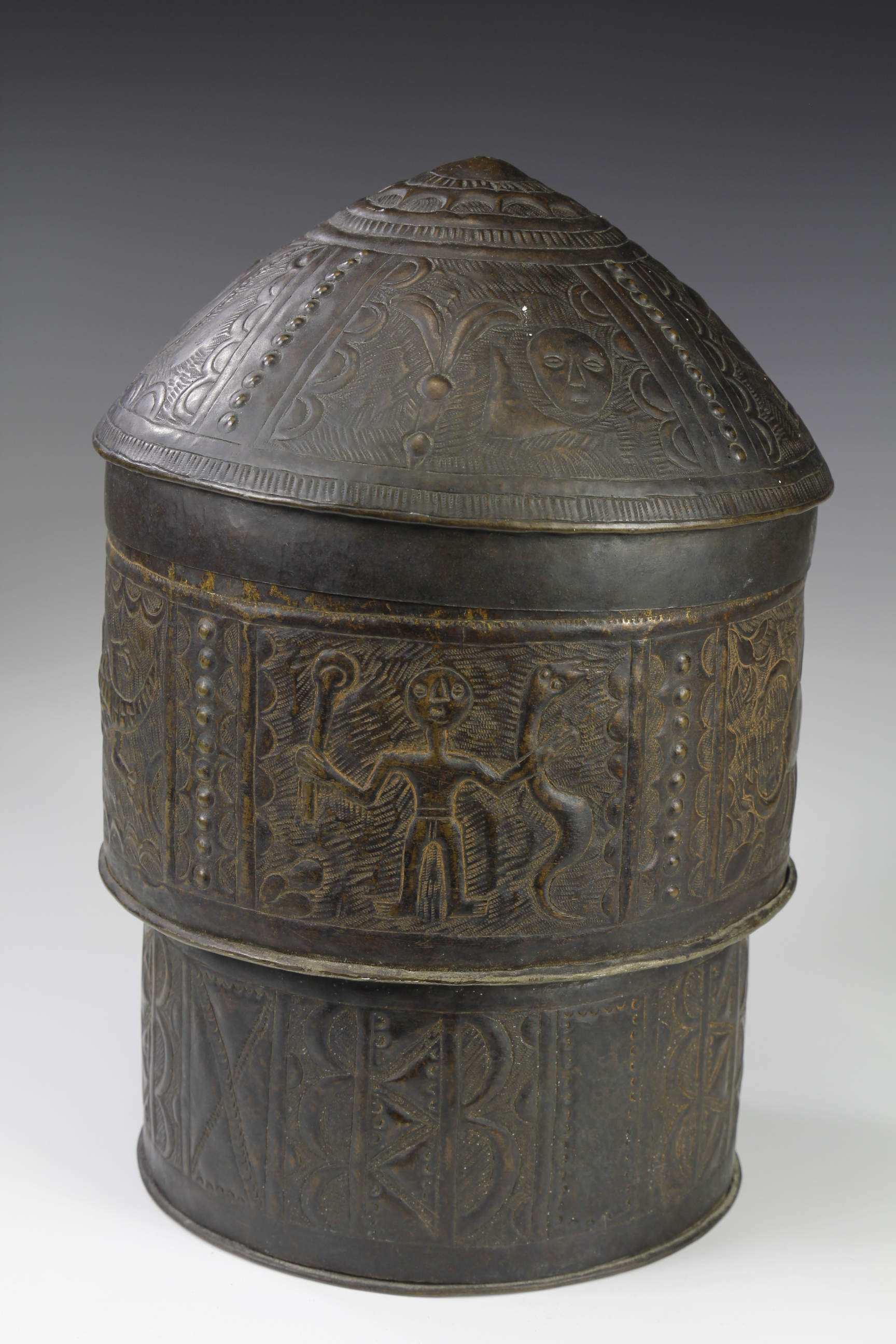 BEAUTIFULLY DECORATED 'FOROWA' CONTAINER. ASHANTE, GHANA