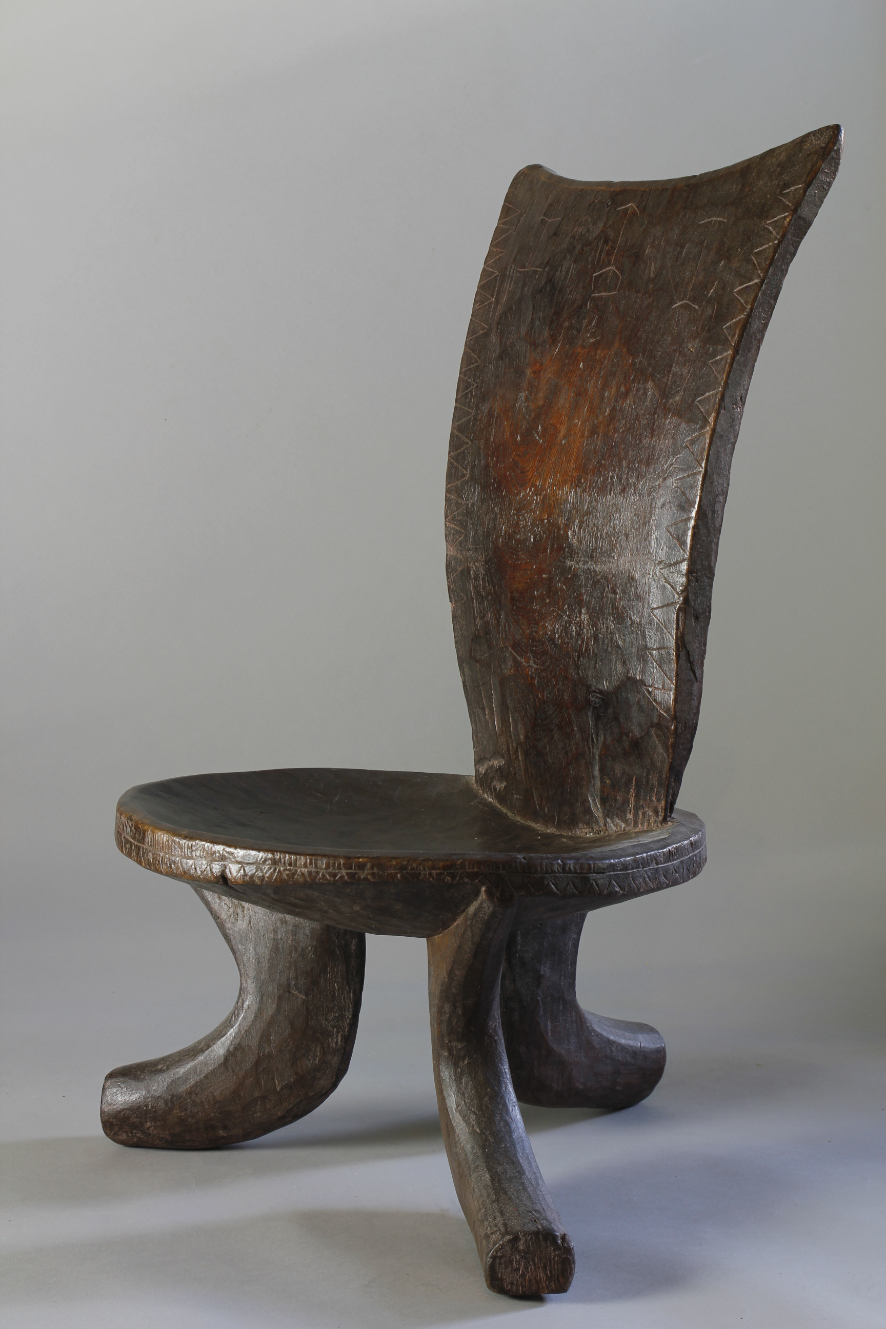 19TH CENTURY GURAGE HIGH BACKED CHAIR WITH ENGRAVED LETTERS, ETHIOPIA