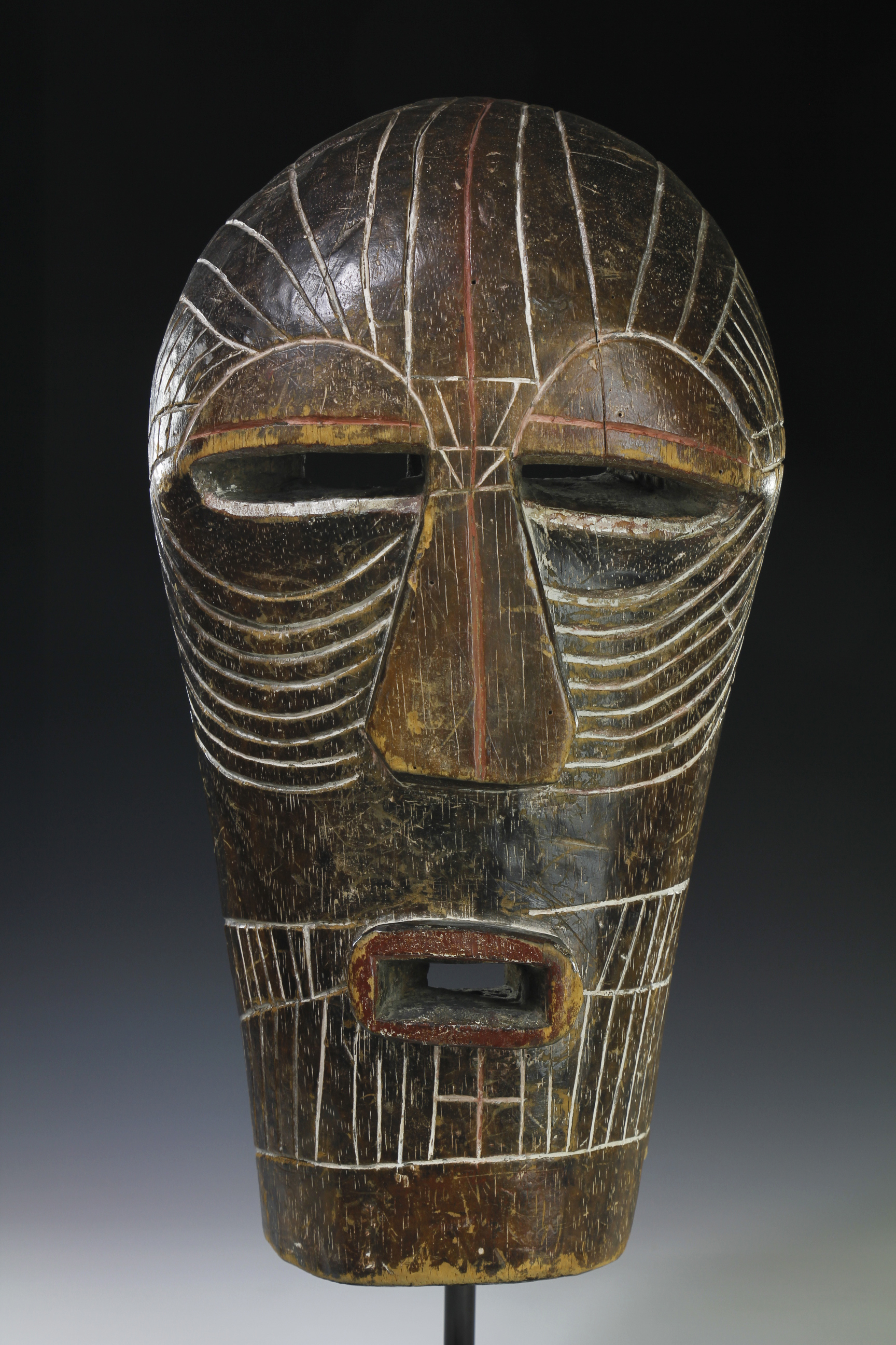 FINE LUBA KIFWEBE MASK, DRC. EX CHRISTIE'S. LONDON 1979