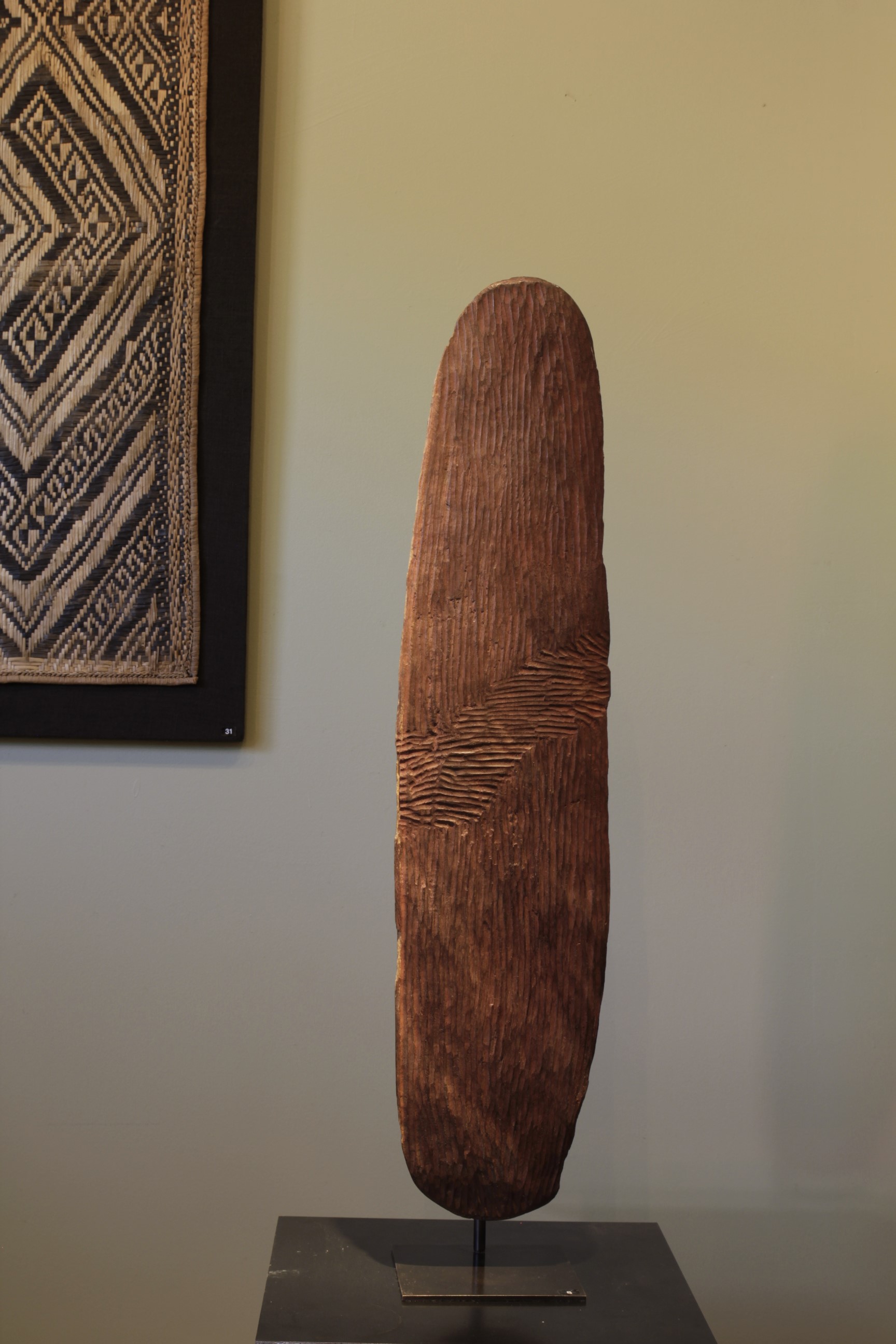 FINE LATE 19TH/EARLY 20TH ABORIGINAL WUNDA SHIELD, AUSTRALIA