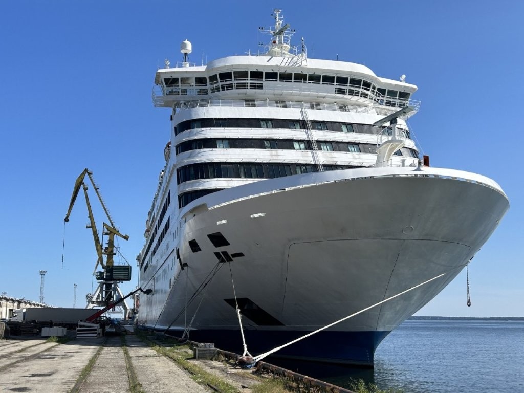 Isabelle X at Paljassaare harbour prior to conversion works