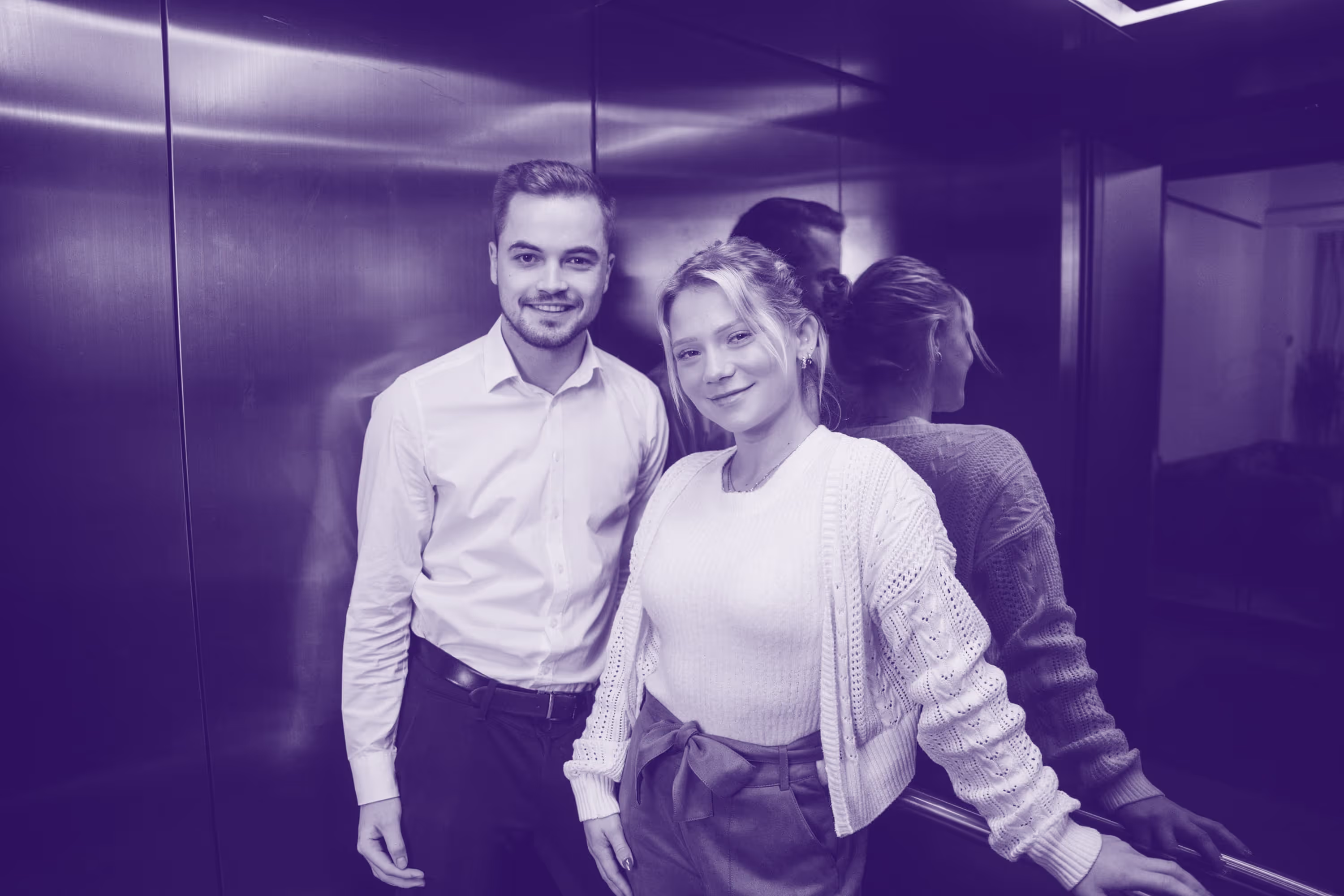 Portrait von zwei Personen in weißer Kleidung