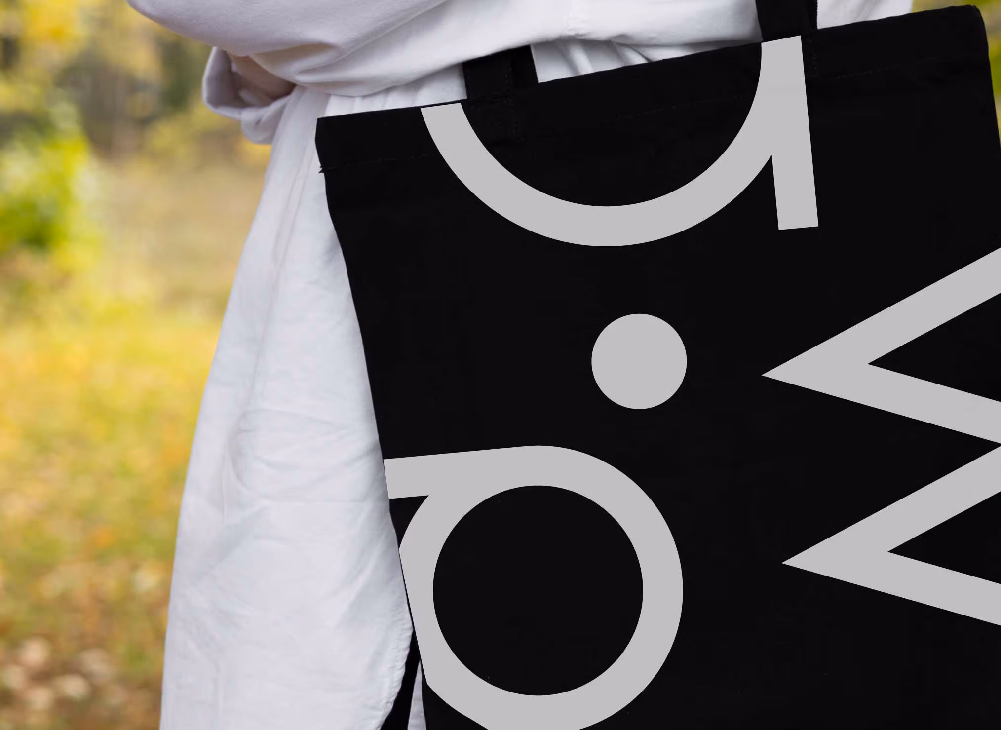 Utsnitt av handlenett med bedriftslogo. Designet av RåW studio, grafisk design på øvre romerike