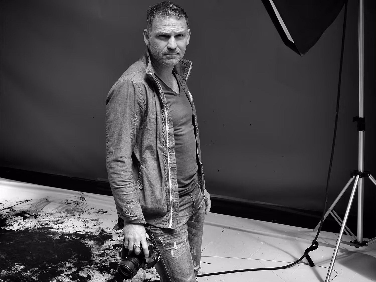 Romel Janeski, Fotograf mit Kamera