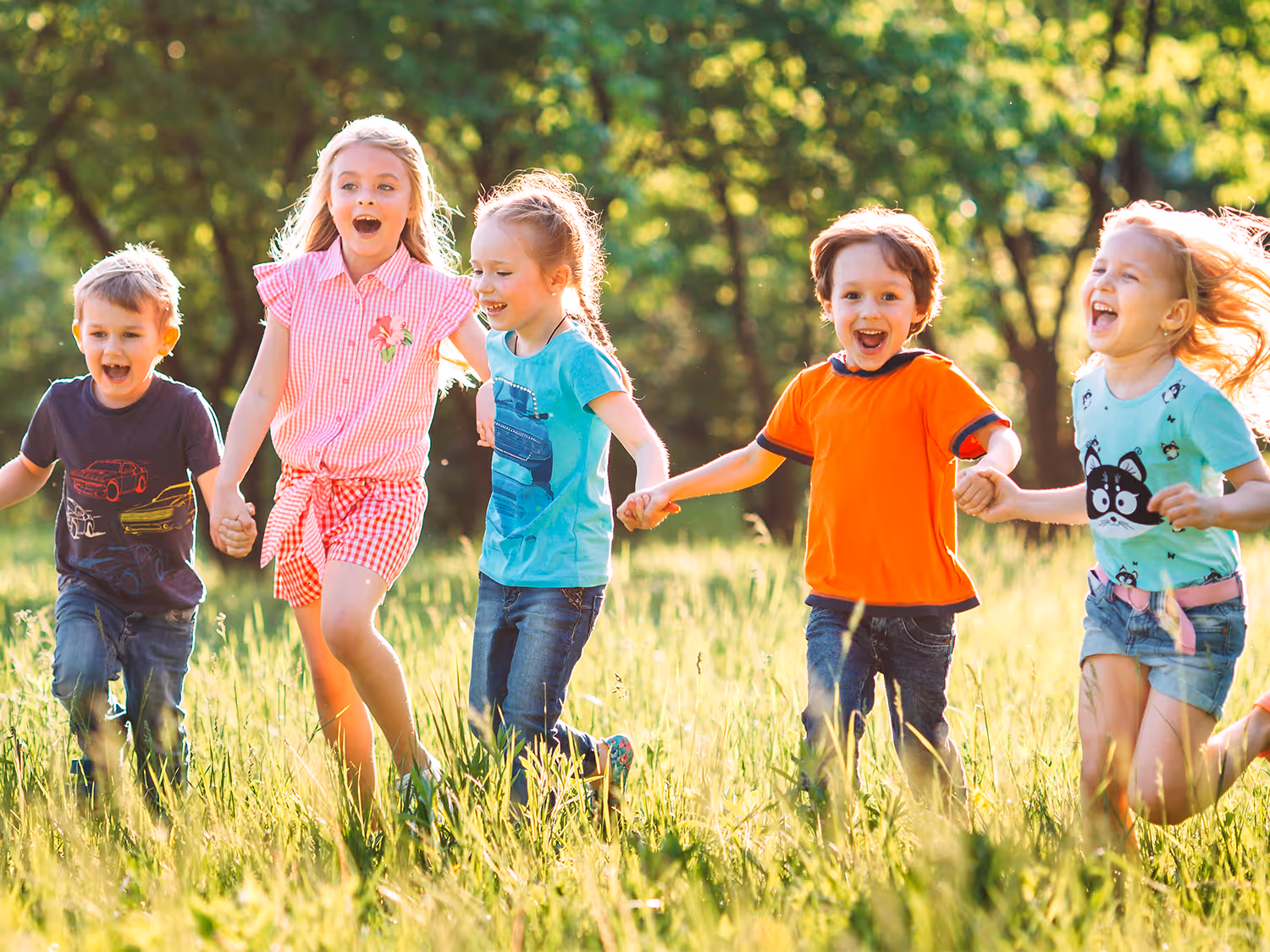  Enfants en train de jouer