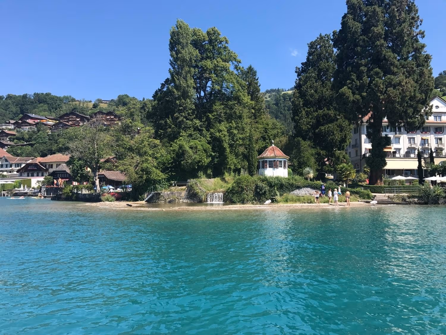 Baignade sur le lac de Thoune