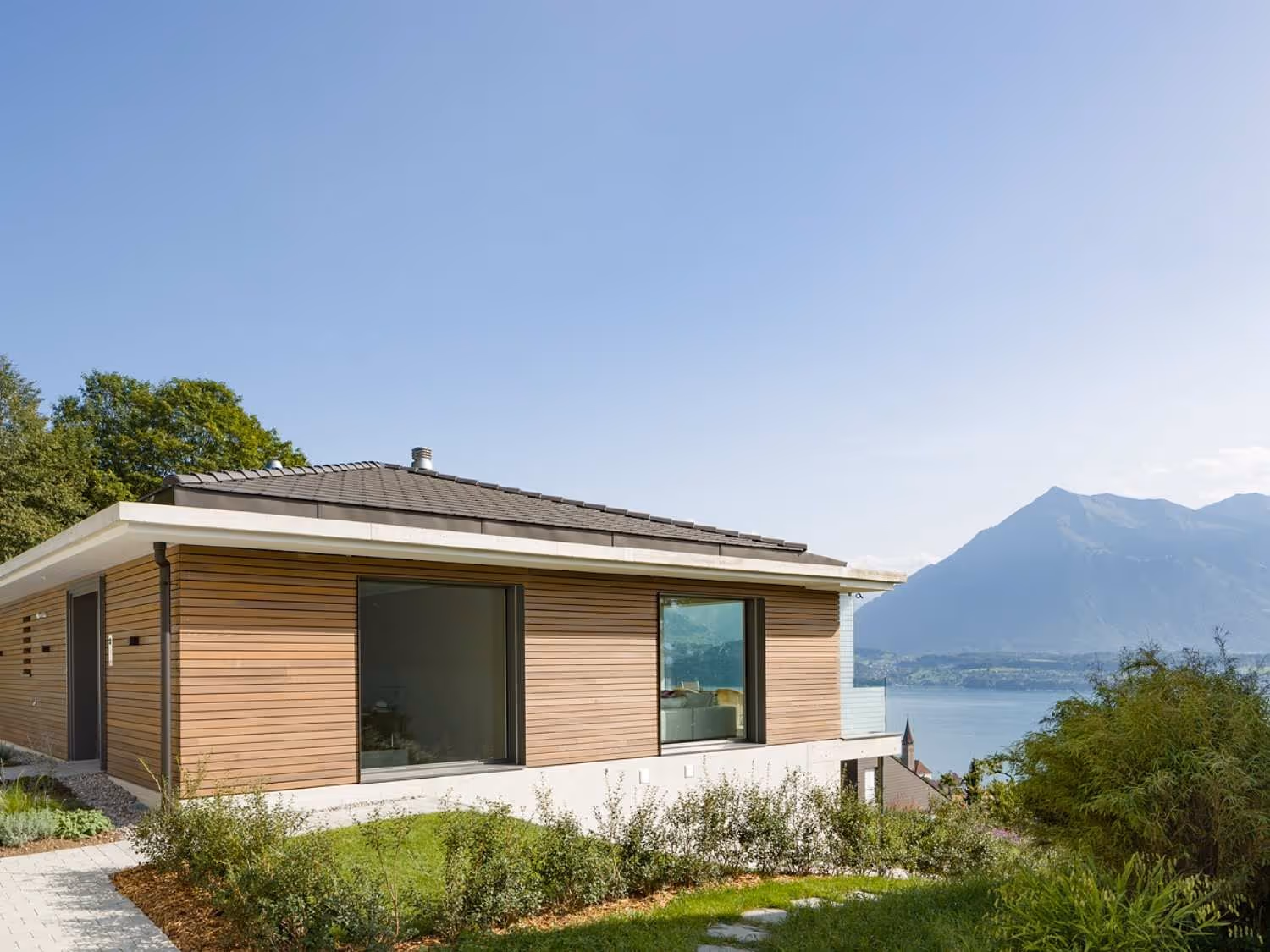 Maison avec fenêtres Wenger 