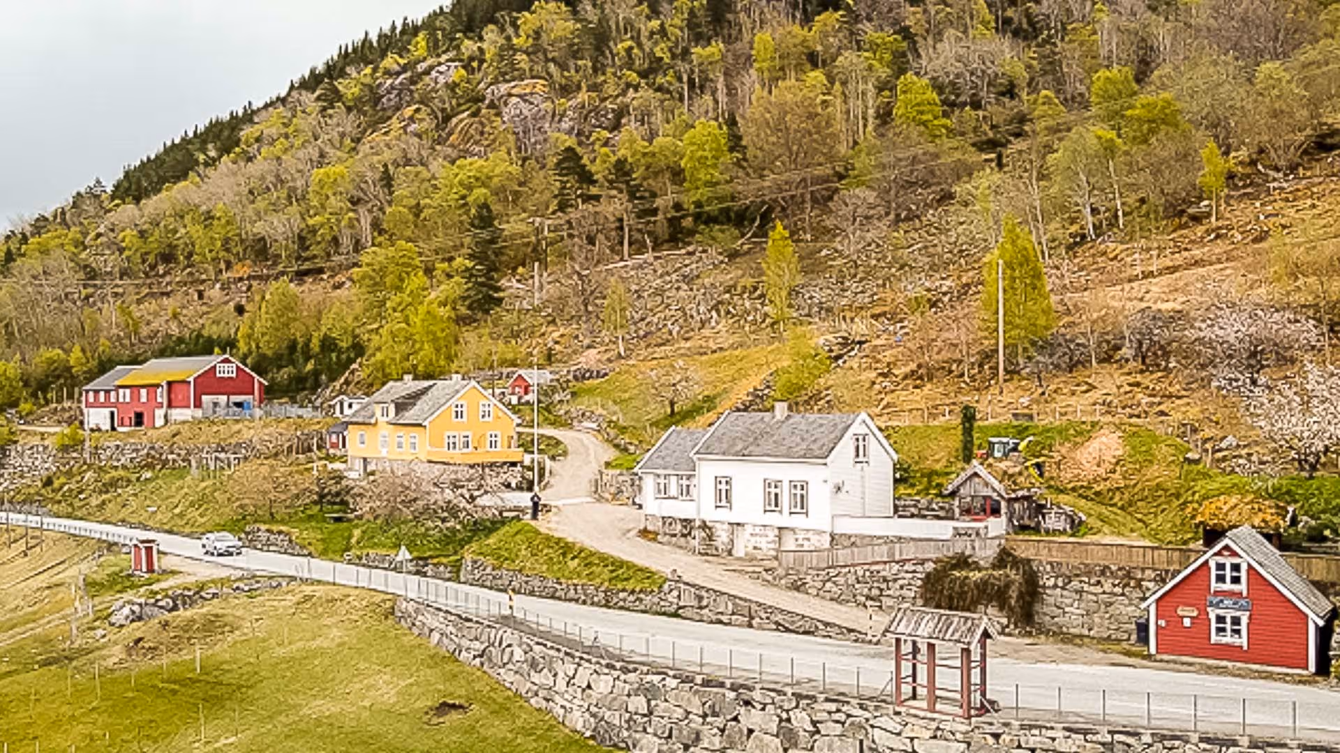 Dronebilde av Ulsnes Gard