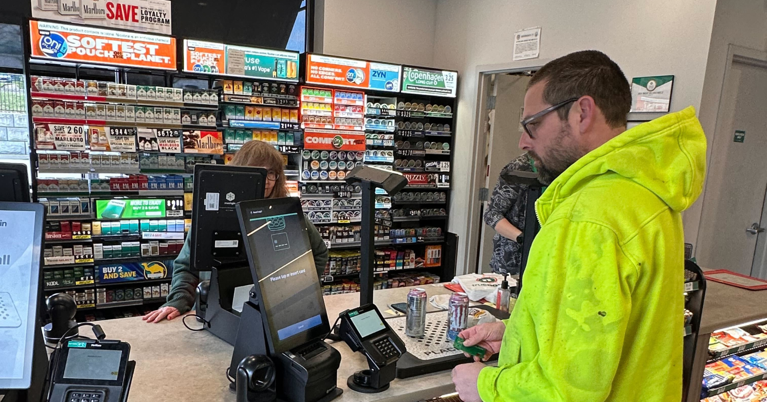 Embracing the Cashless Movement: AI Self-Checkout Systems and the Future of Retail Payments