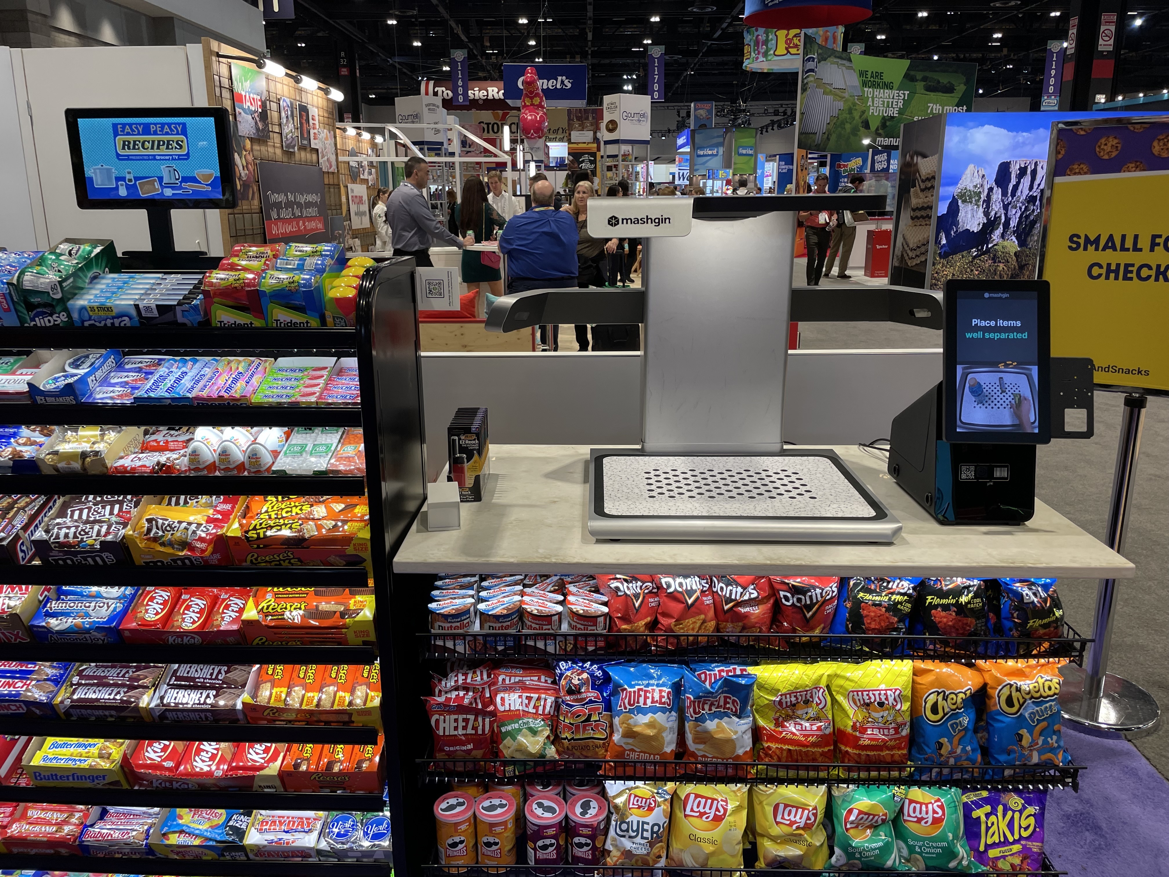 How does Mashgin improve the customer experience?