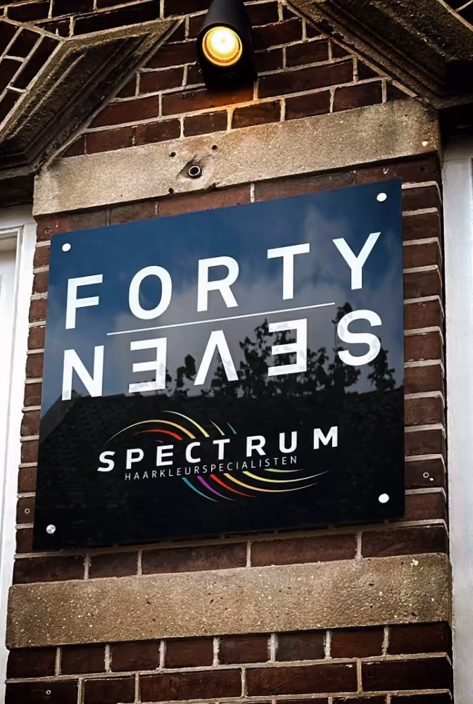 Forty Seven Spectrum kleurspecialist