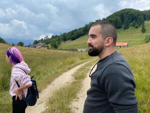 2 Agentia Maximize Intalnire Munte