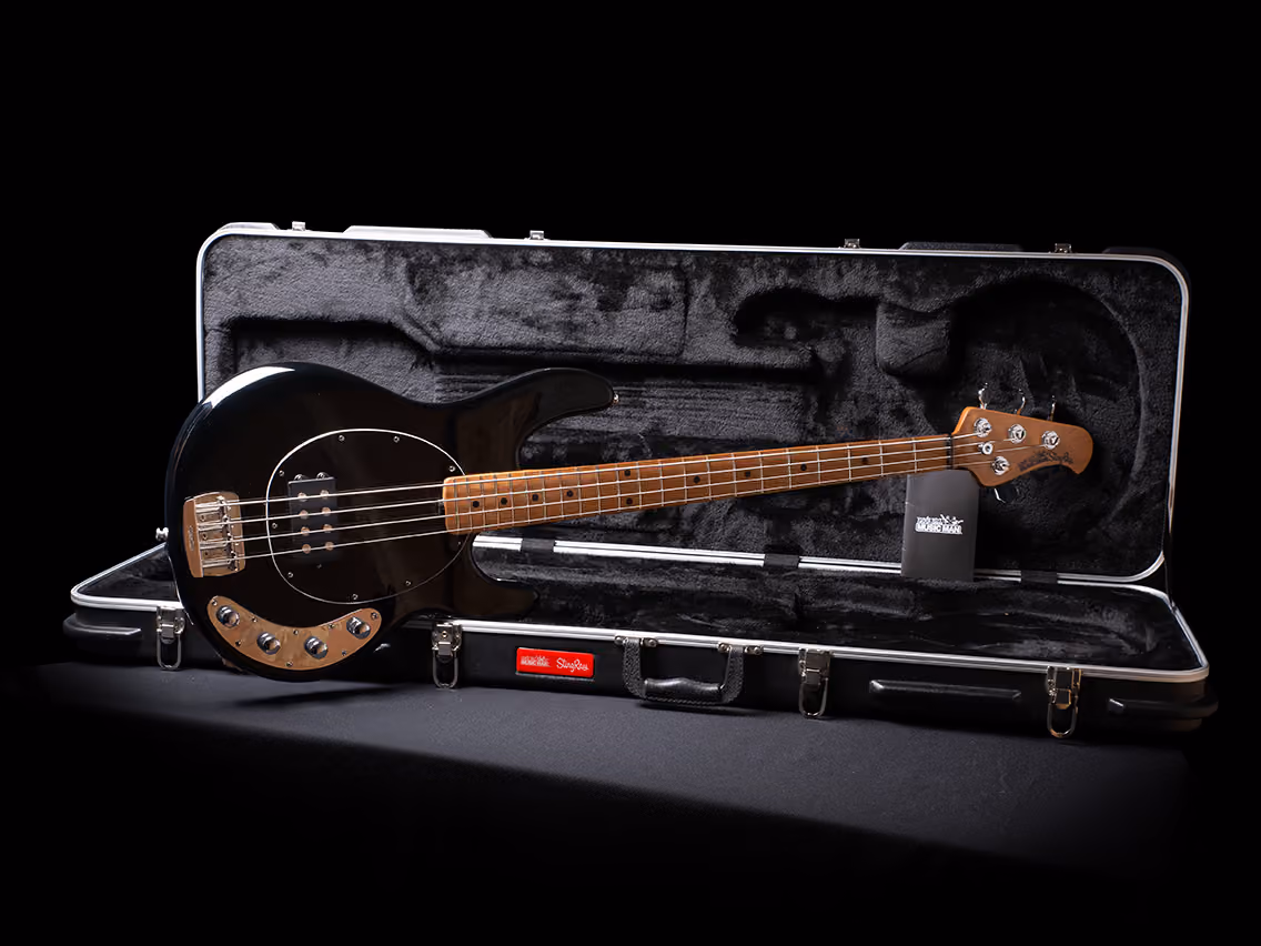 Ernie Ball Music Man Sting Ray Special 2022 - Black