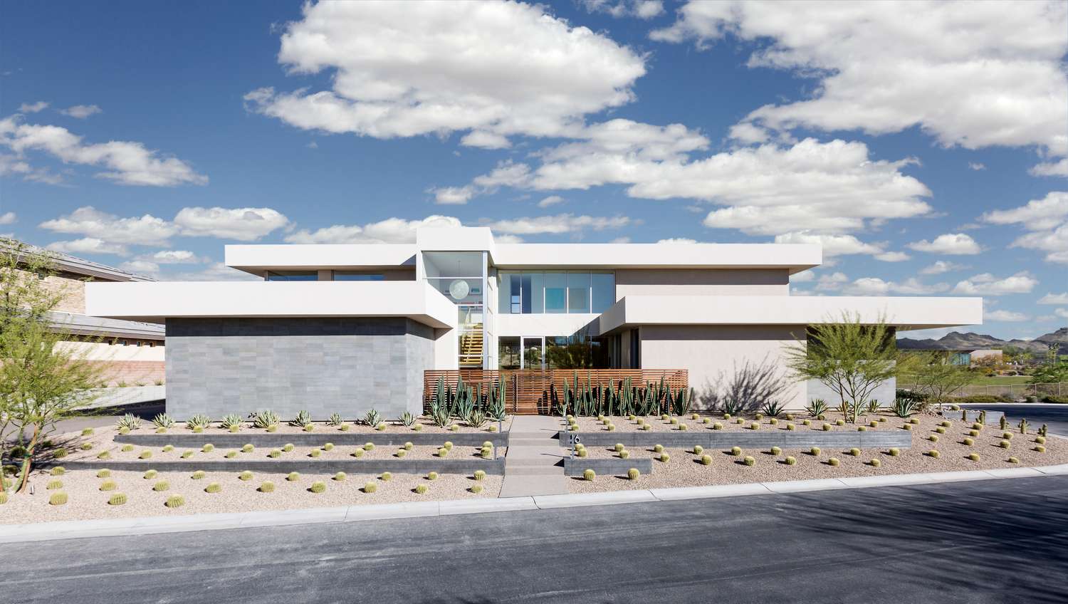 Still - Architecture - Residential - Simply Modern - 2018 (IBnTp6w4)