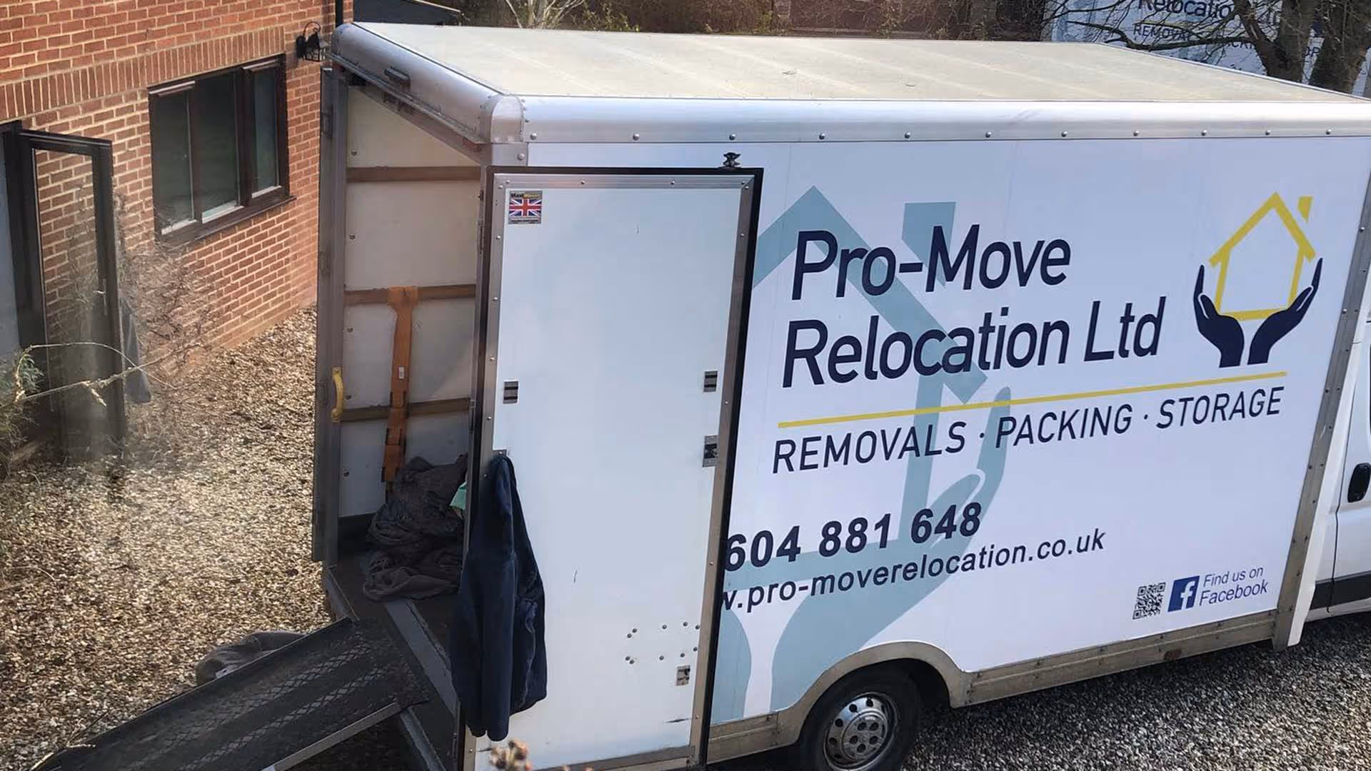 Removals Northampton image  