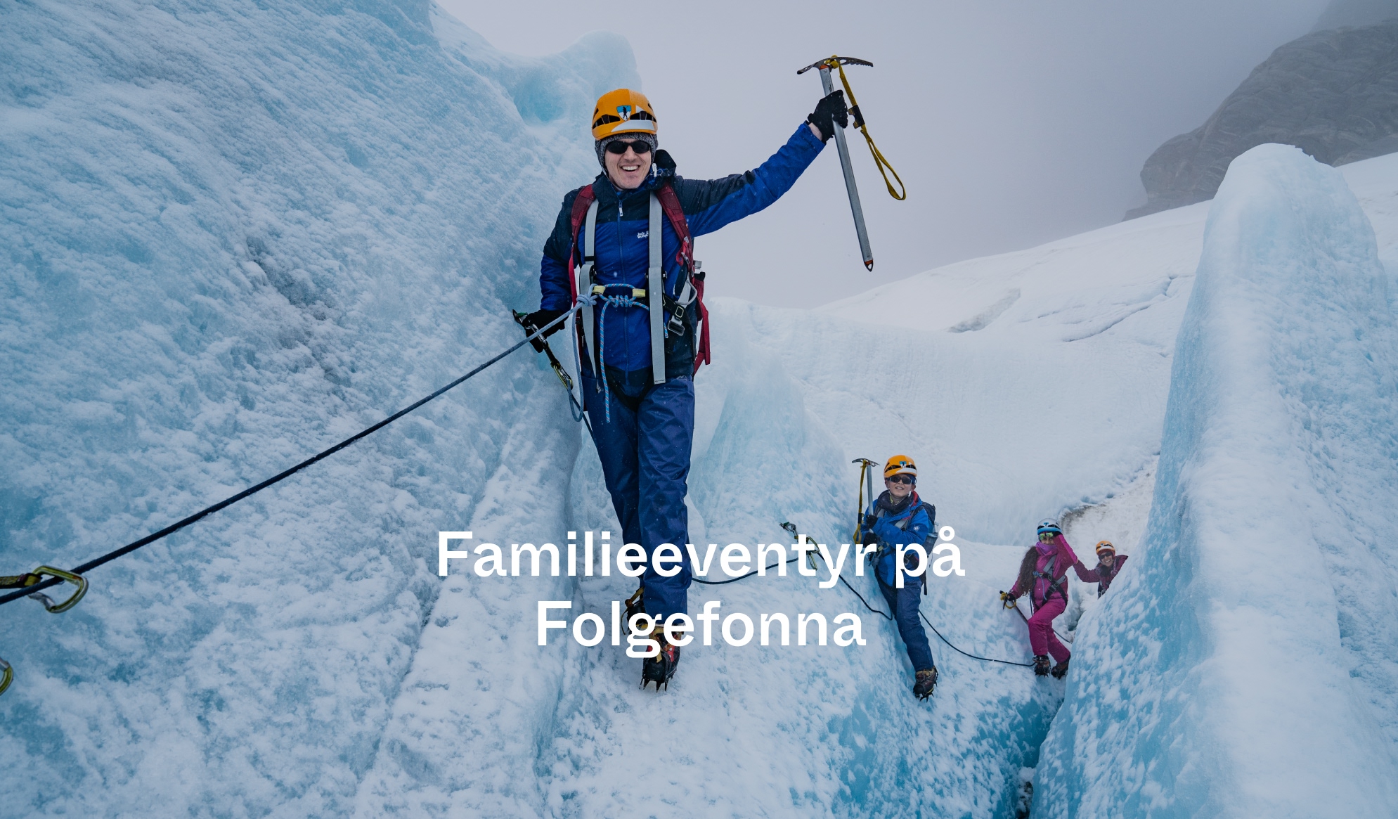 Ønsker dere en høstferie som kombinerer aktivitet, naturopplevelse og kvalitetstid sammen? Bli med på vår Blue Ice Hike, en guidet brevandring på Folgefonna, og opplev Hardangers majestetiske isbreer på nært hold.
