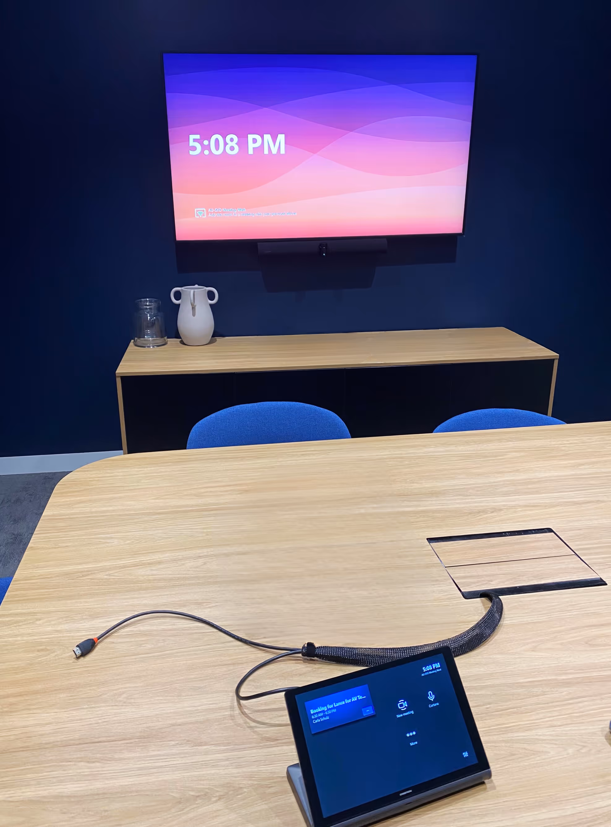 Small Microsoft Teams conference room utilising Crestron Flex and Jabra components