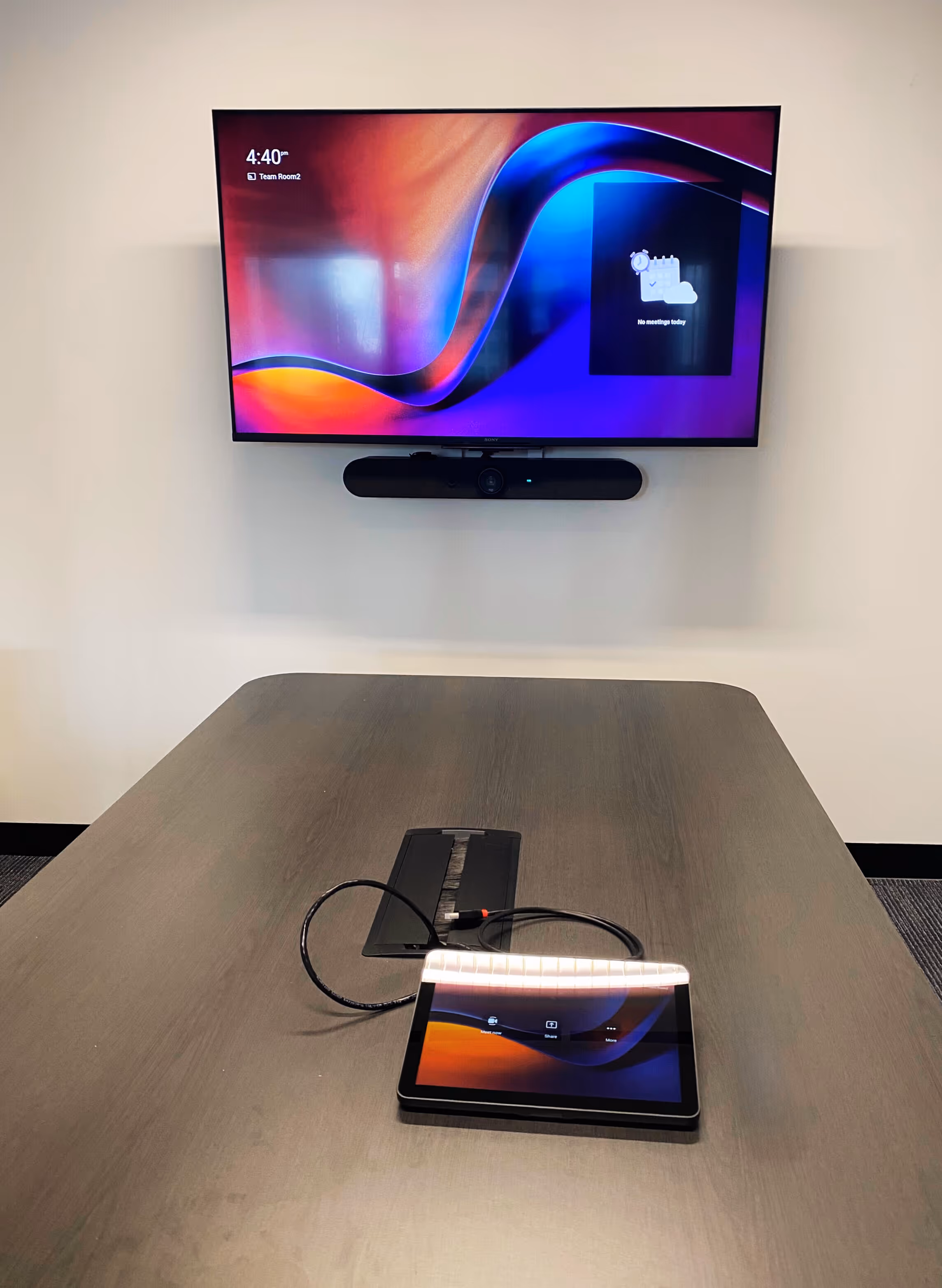 Medium Microsoft Teams conference room utilising Logitech components
