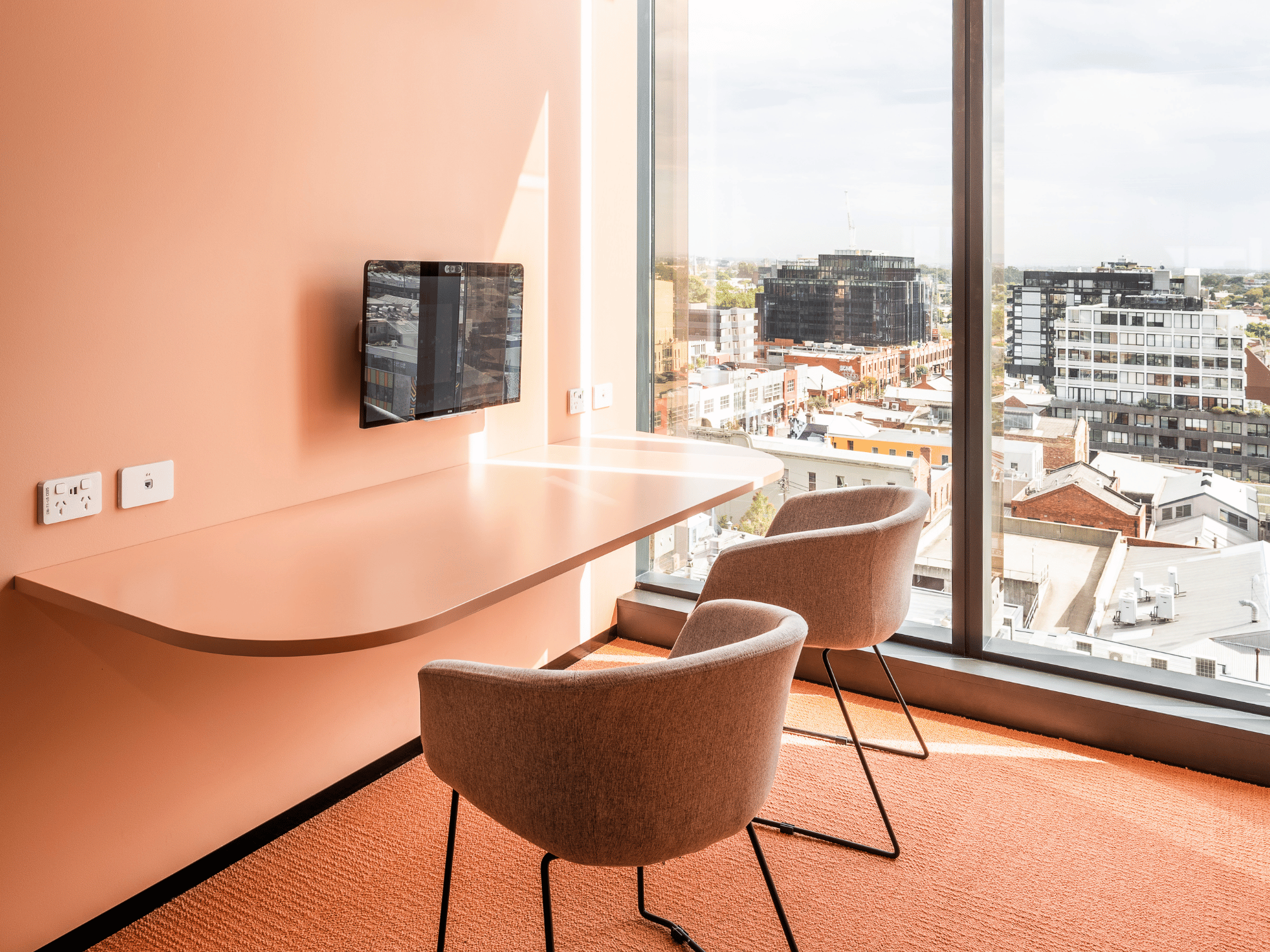 Small/focus Zoom room equipped with Neat Pad and DTEN ME.