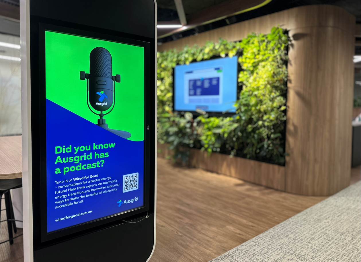 Digital signage managed solutions in the office foyer