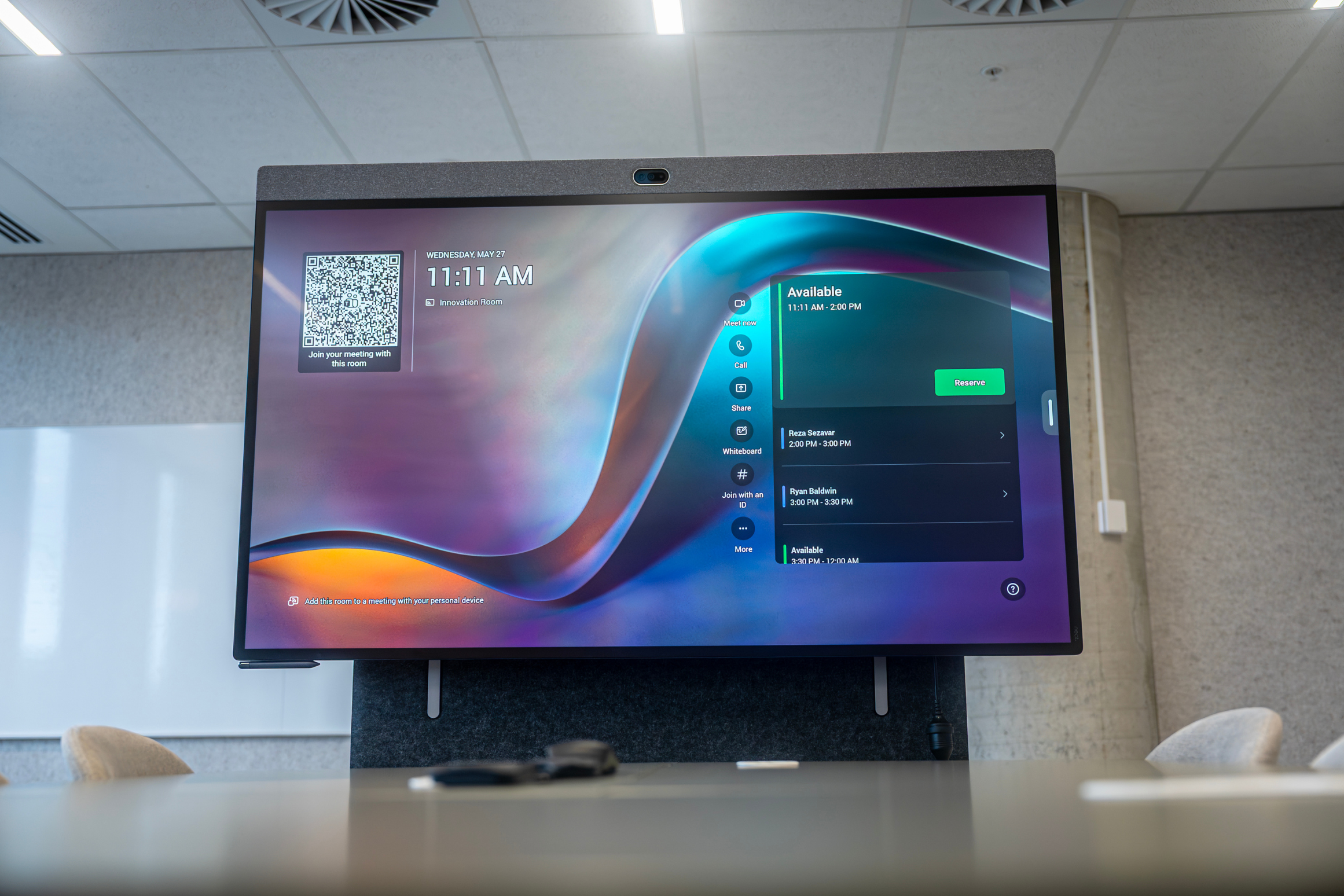 Large Microsoft Teams Rooms training & collaboration space with Neat Board Pro (65").