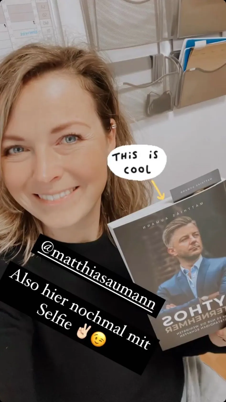 Ein Kunde mit dem Buch "Mythos Unternehmer".